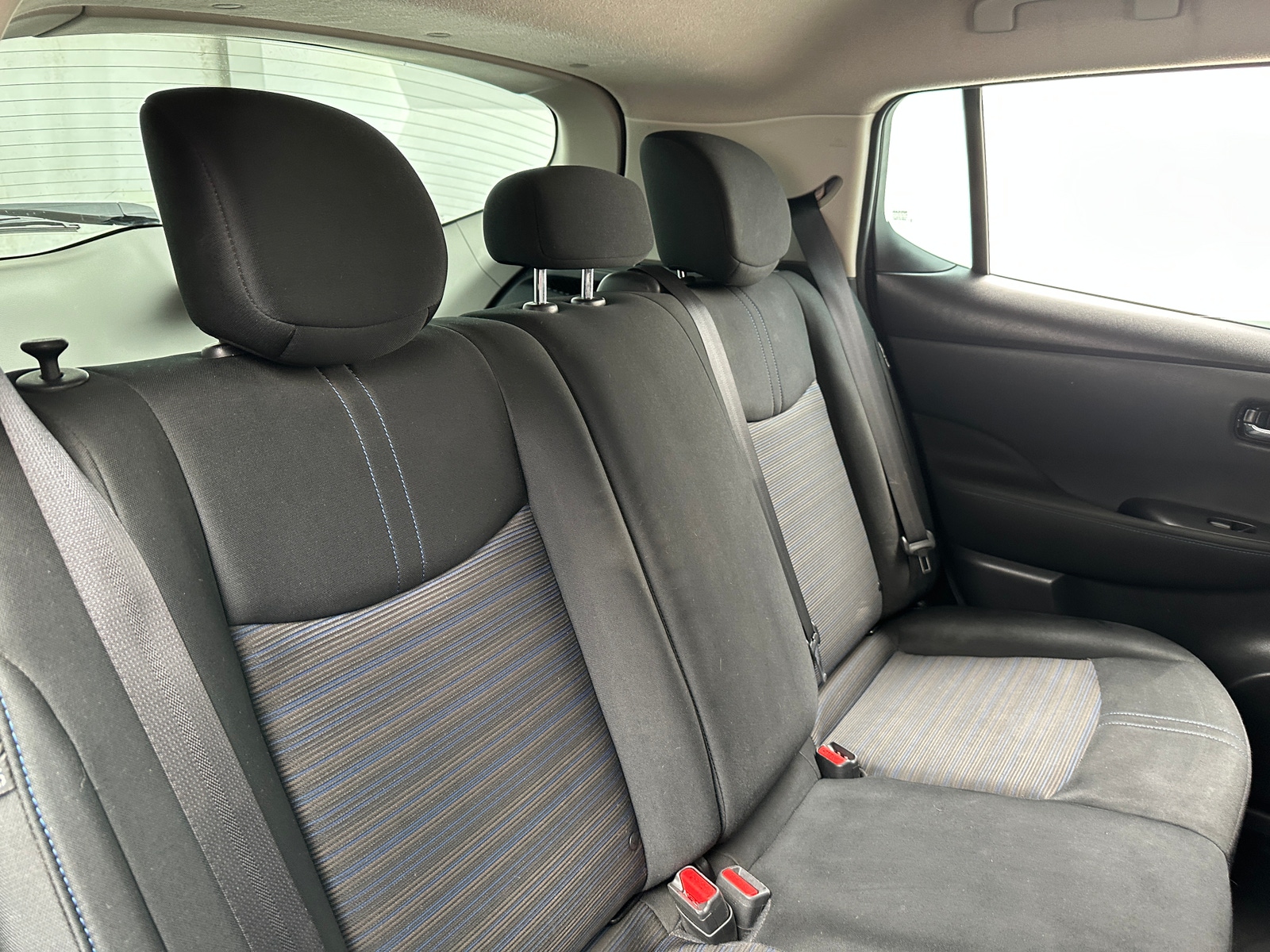 Thumbnail: 2022 Nissan Leaf - 6