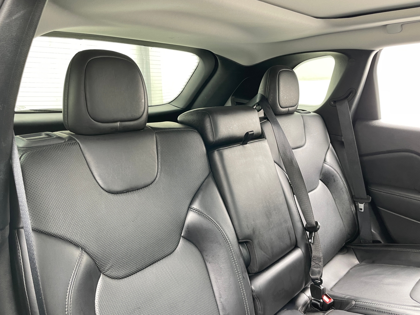 Thumbnail: 2021 Jeep Cherokee - 5