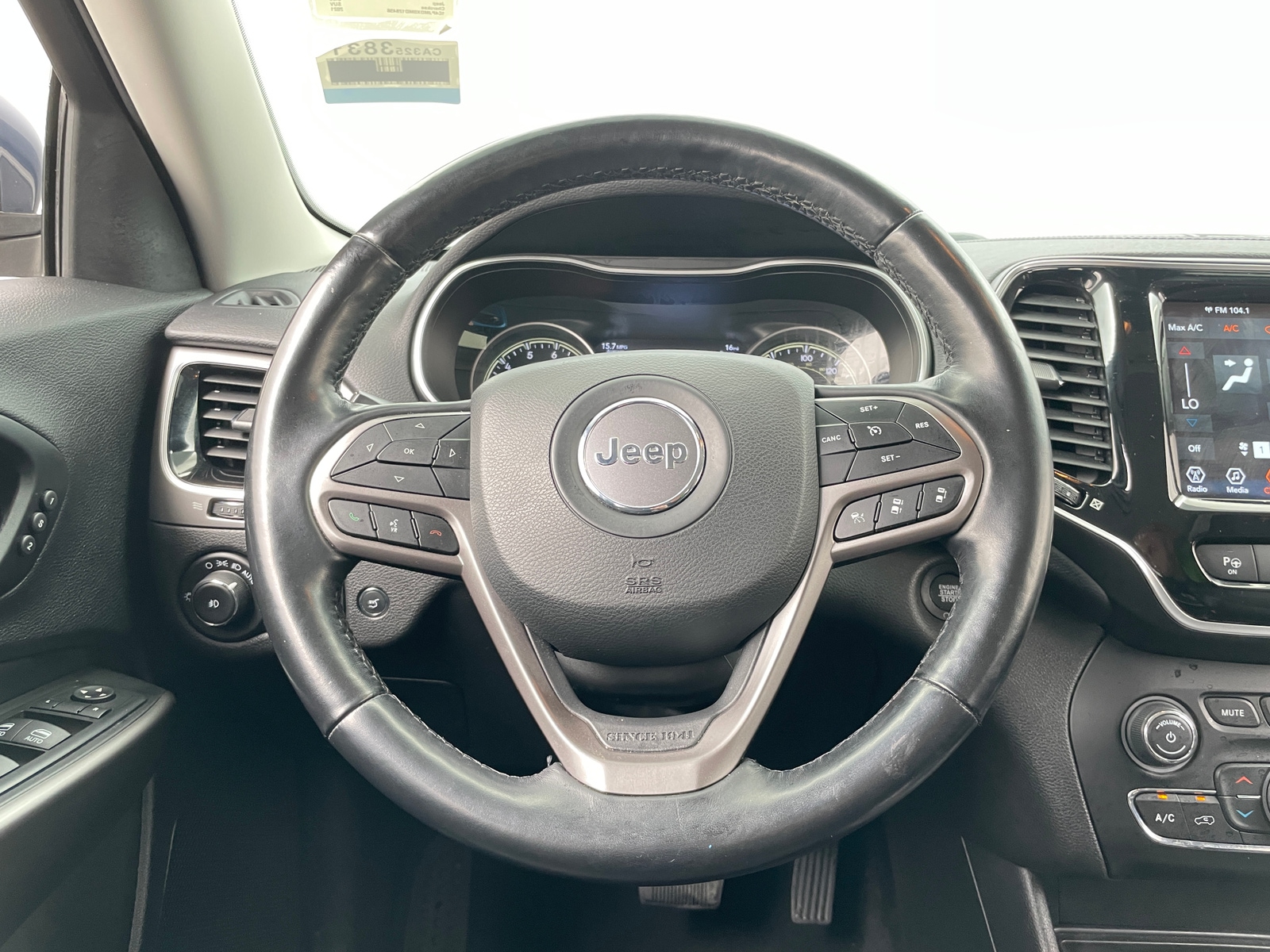 Thumbnail: 2021 Jeep Cherokee - 4