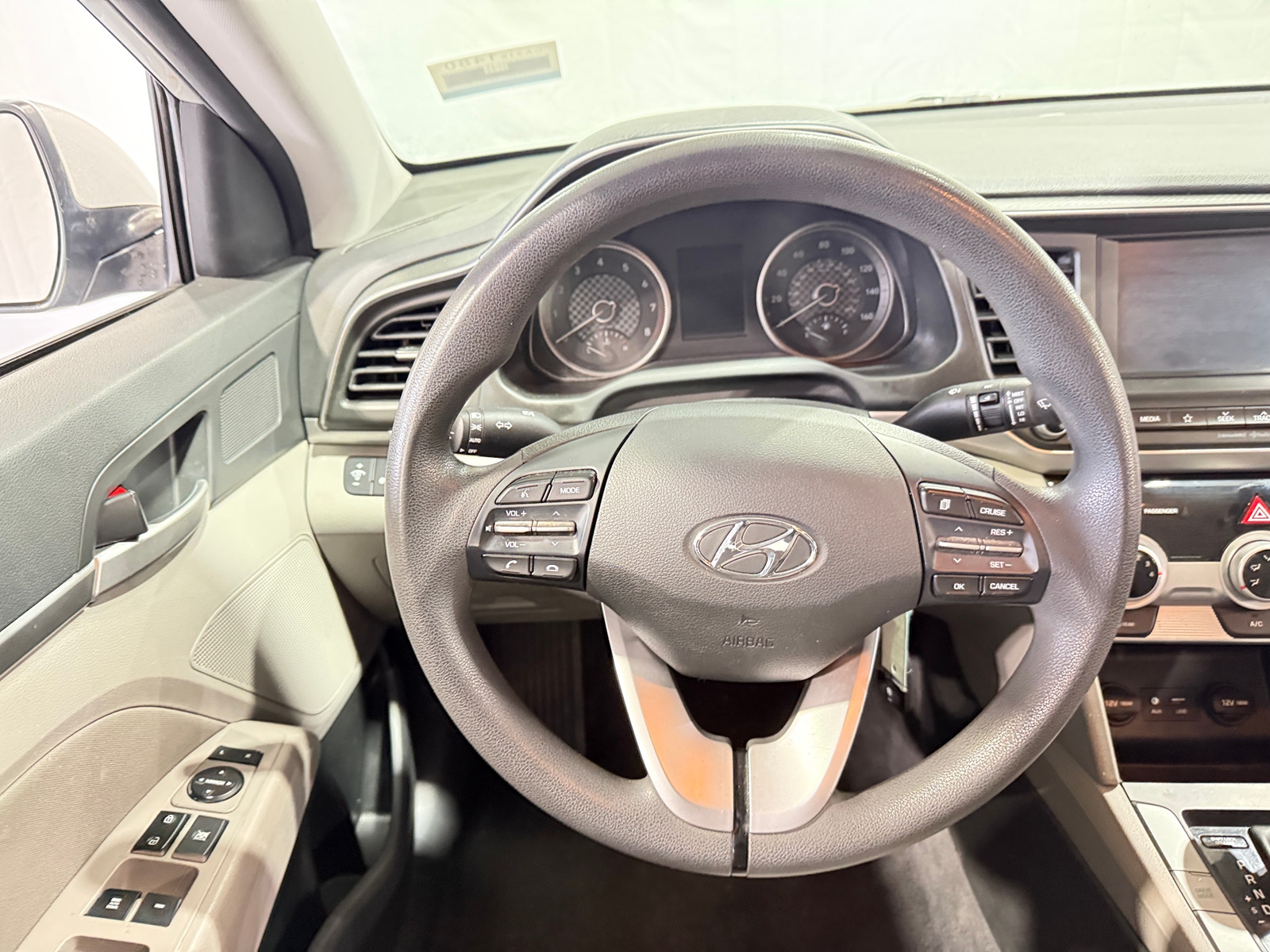 Thumbnail: 2019 Hyundai Elantra - 5