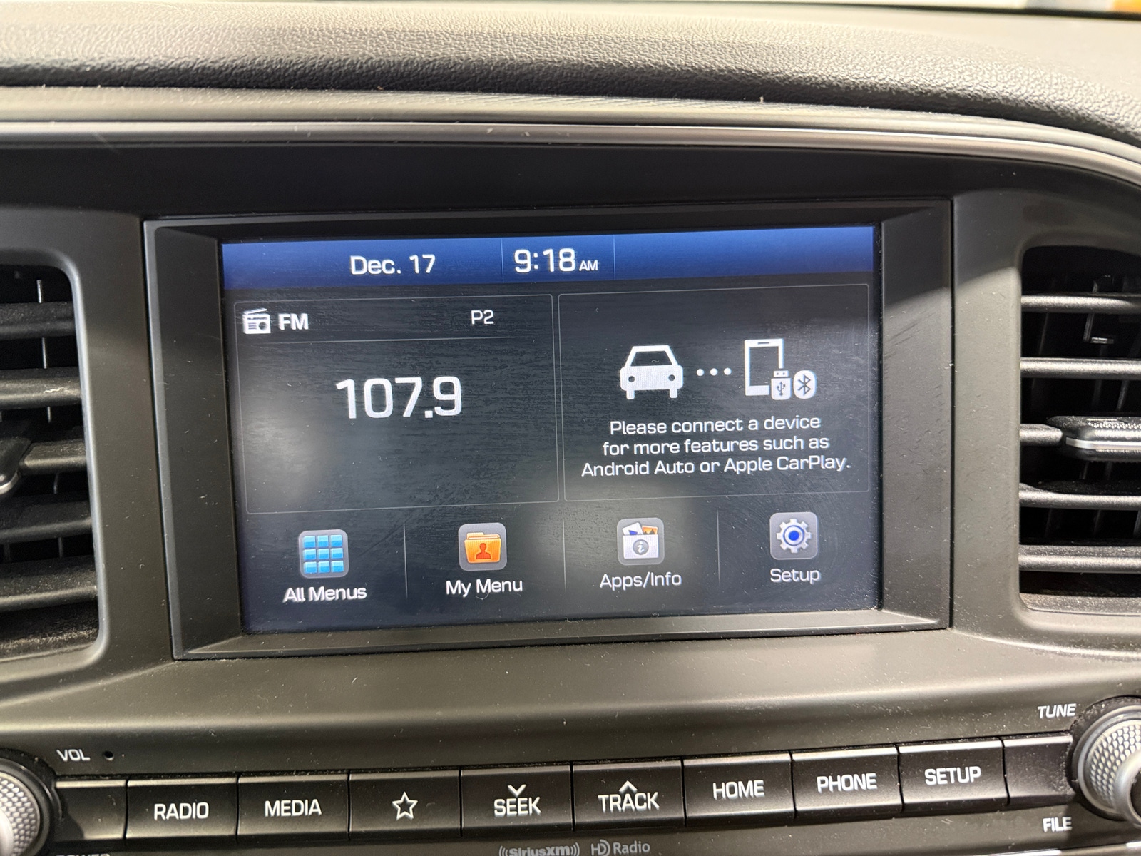 Thumbnail: 2019 Hyundai Elantra - 4