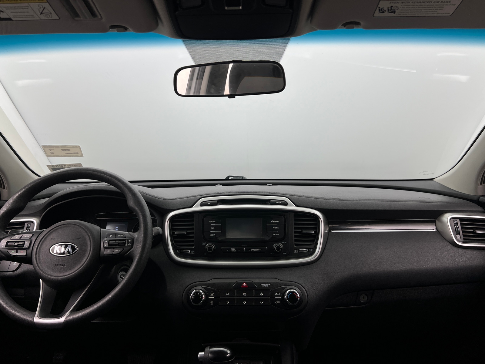 Thumbnail: 2016 Kia Sorento - 3