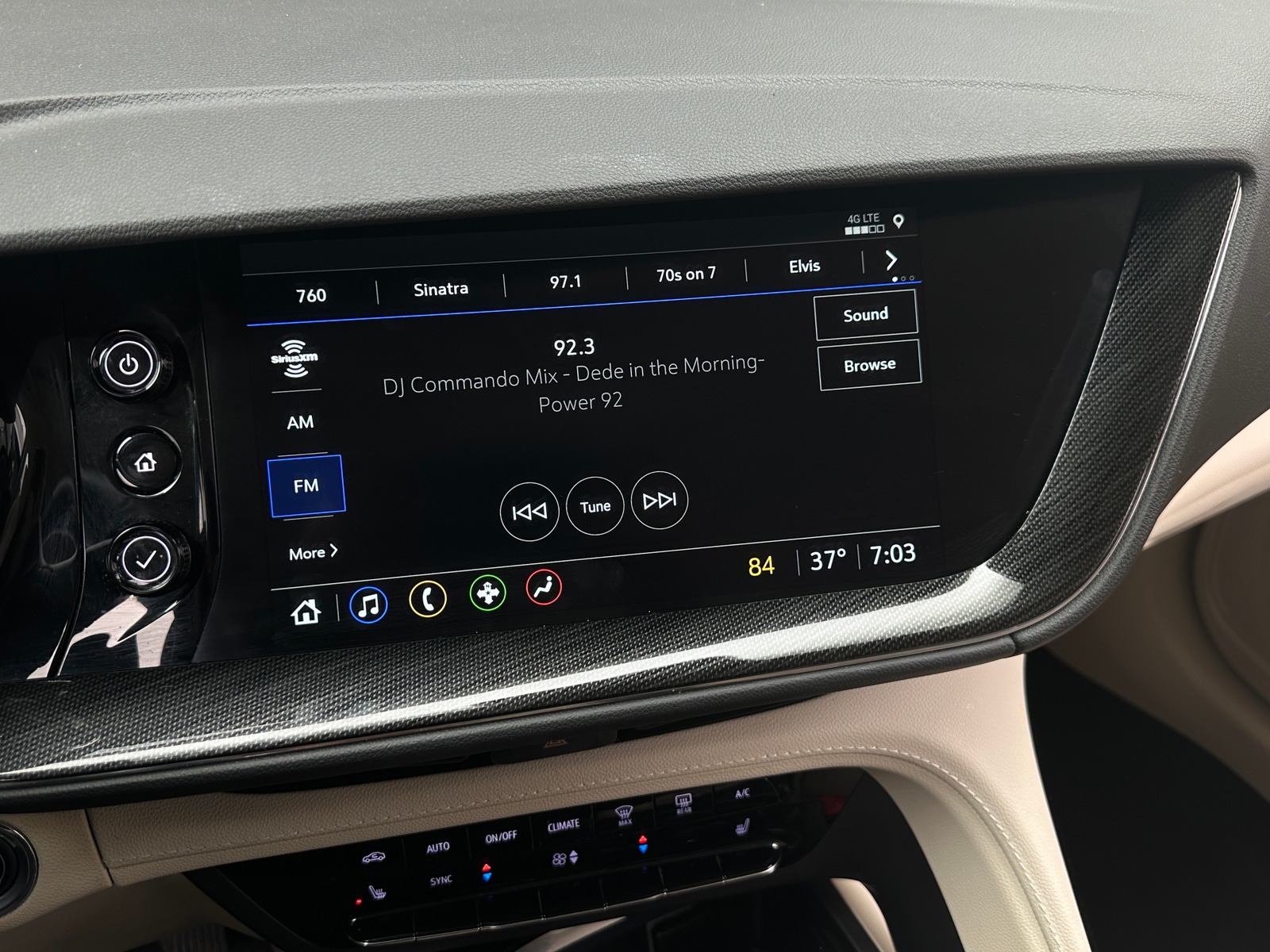 Thumbnail: 2022 Buick Envision - 3