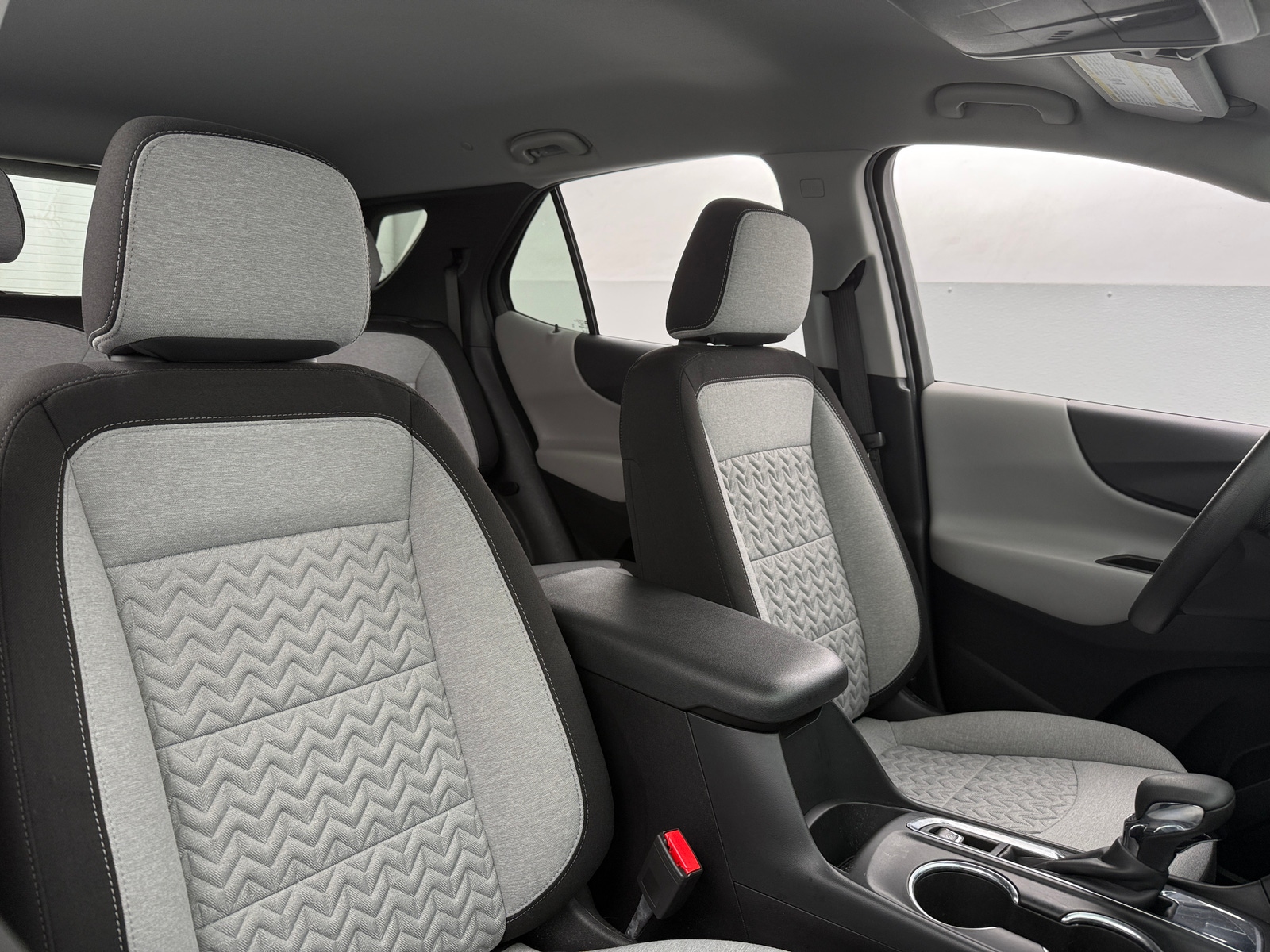 Thumbnail: 2022 Chevrolet Equinox - 2