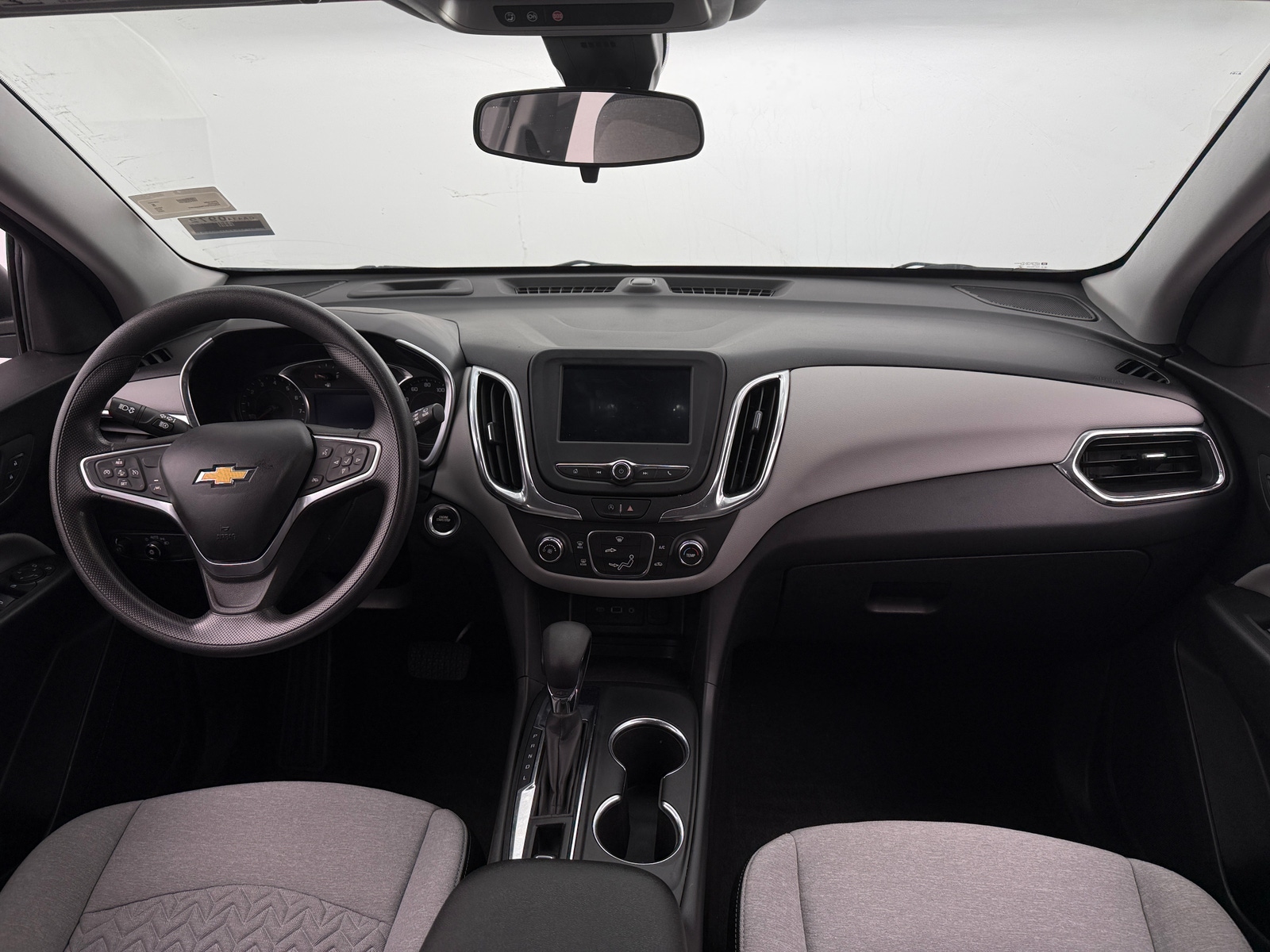 Thumbnail: 2022 Chevrolet Equinox - 3