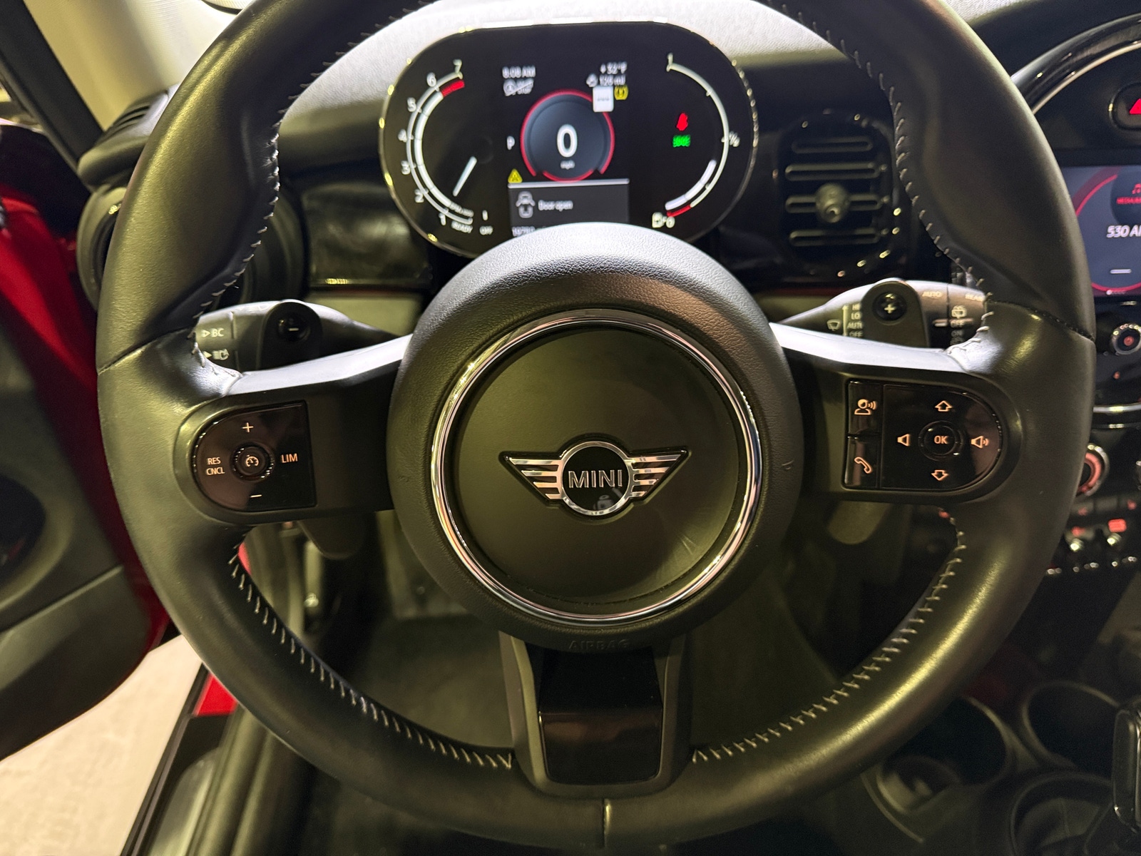 Thumbnail: 2022 MINI Cooper Hardtop - 4