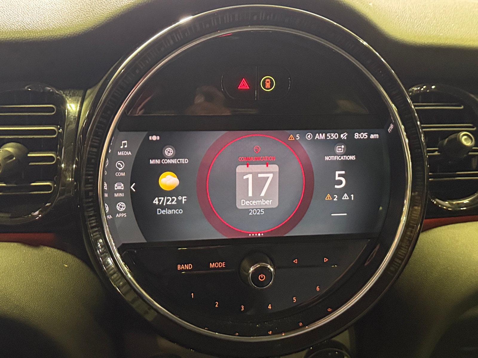 Thumbnail: 2022 MINI Cooper Hardtop - 3