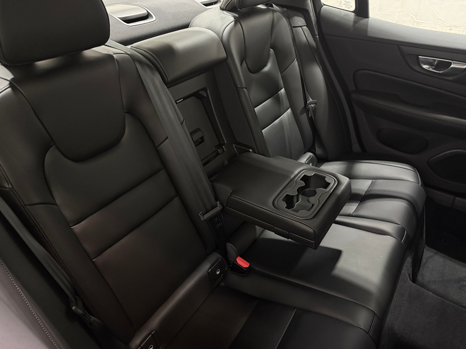 Thumbnail: 2020 Volvo S60 - 5