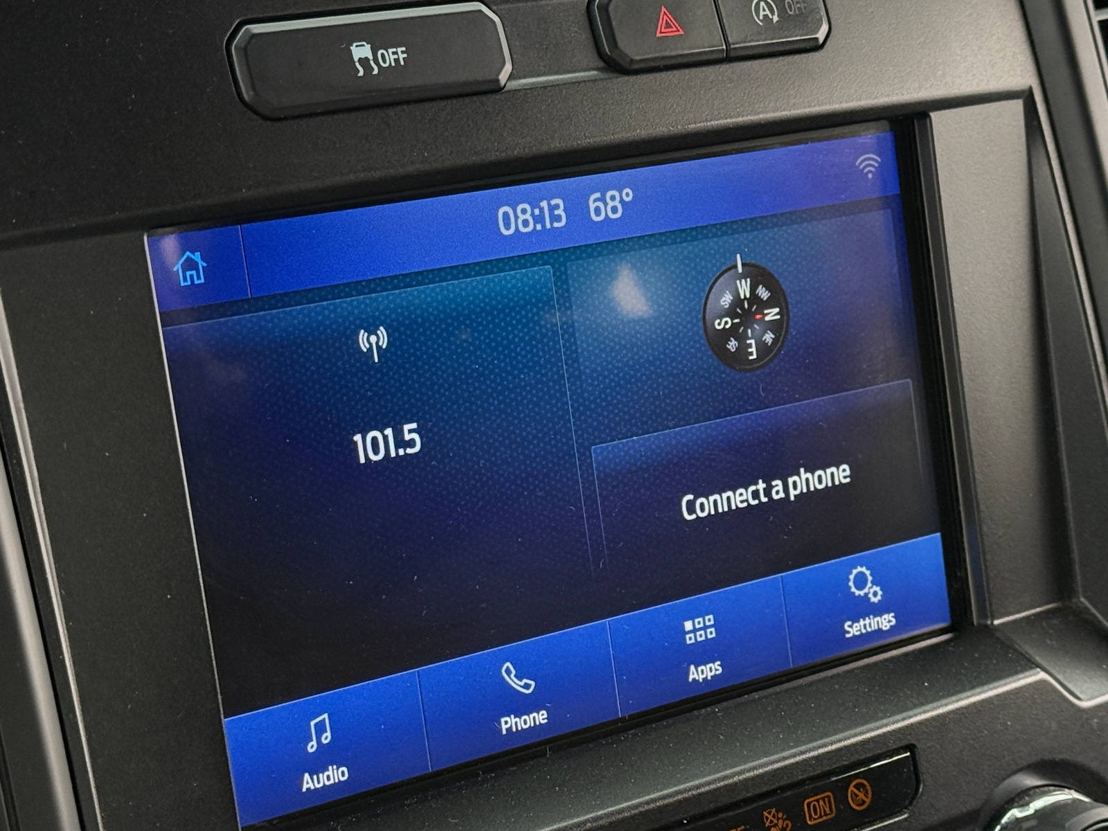 Thumbnail: 2019 Ford Econoline - 4