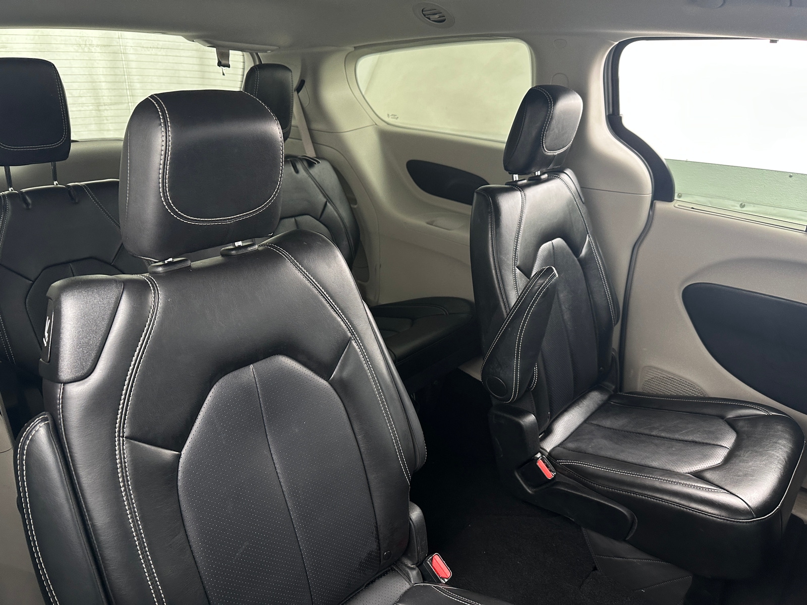 Thumbnail: 2024 Chrysler Pacifica - 5