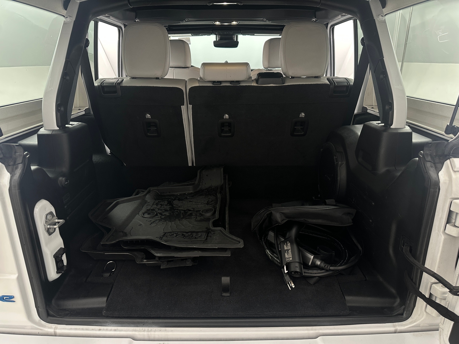 Thumbnail: 2021 Jeep Wrangler - 6