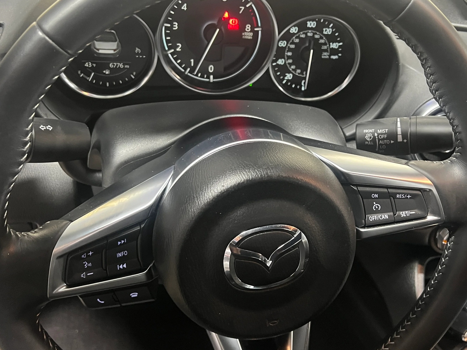 Thumbnail: 2023 Mazda MX-5 Miata - 4