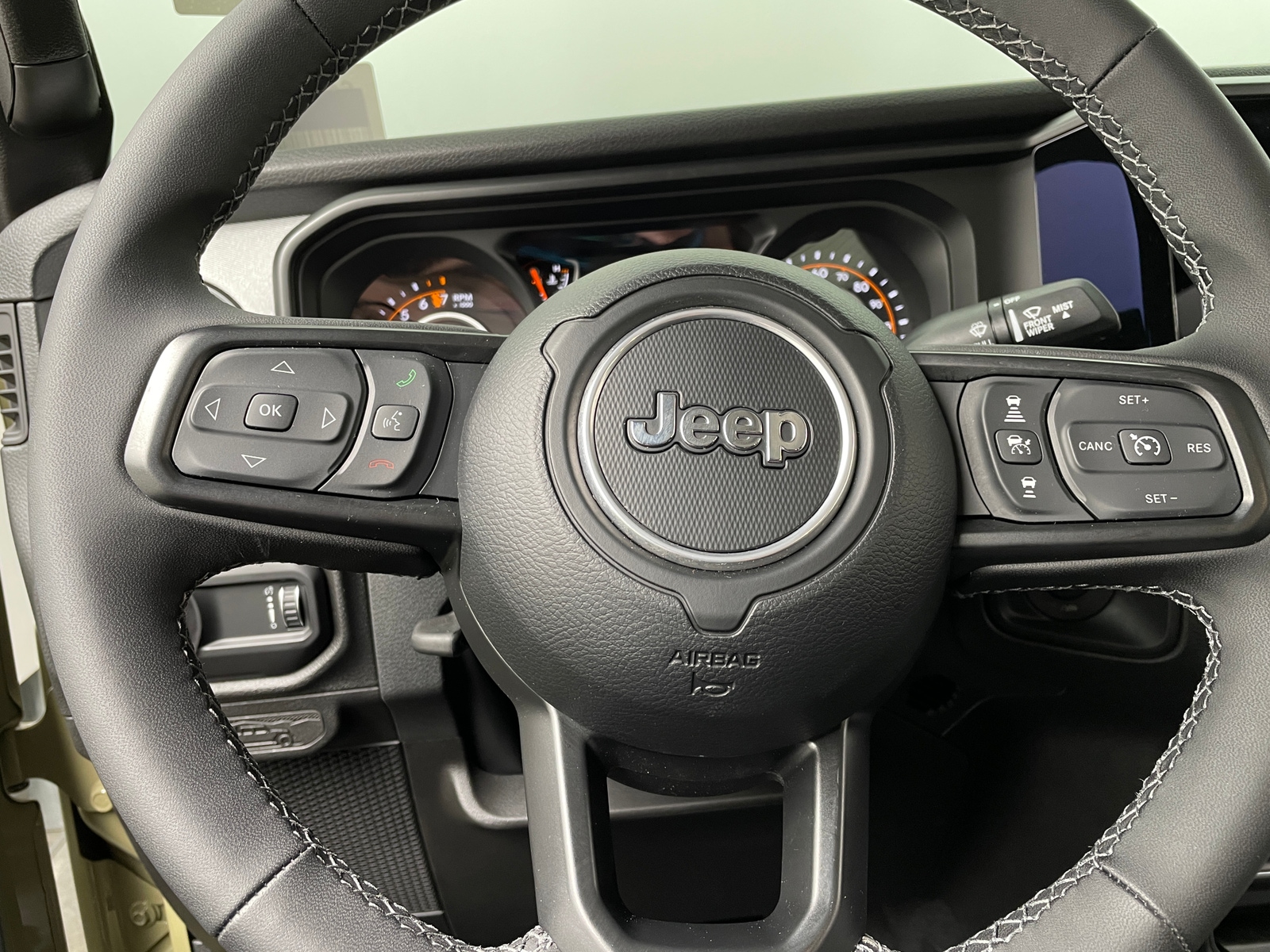 Thumbnail: 2025 Jeep Gladiator - 5