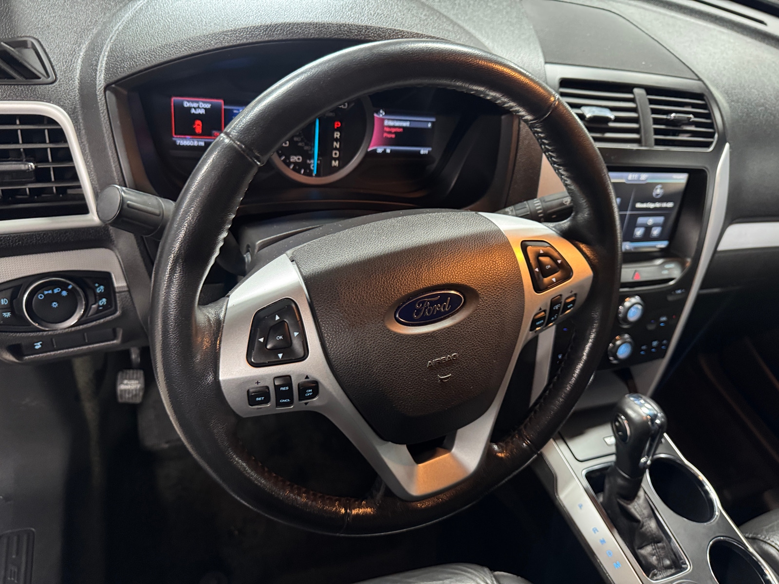 Thumbnail: 2014 Ford Explorer - 5