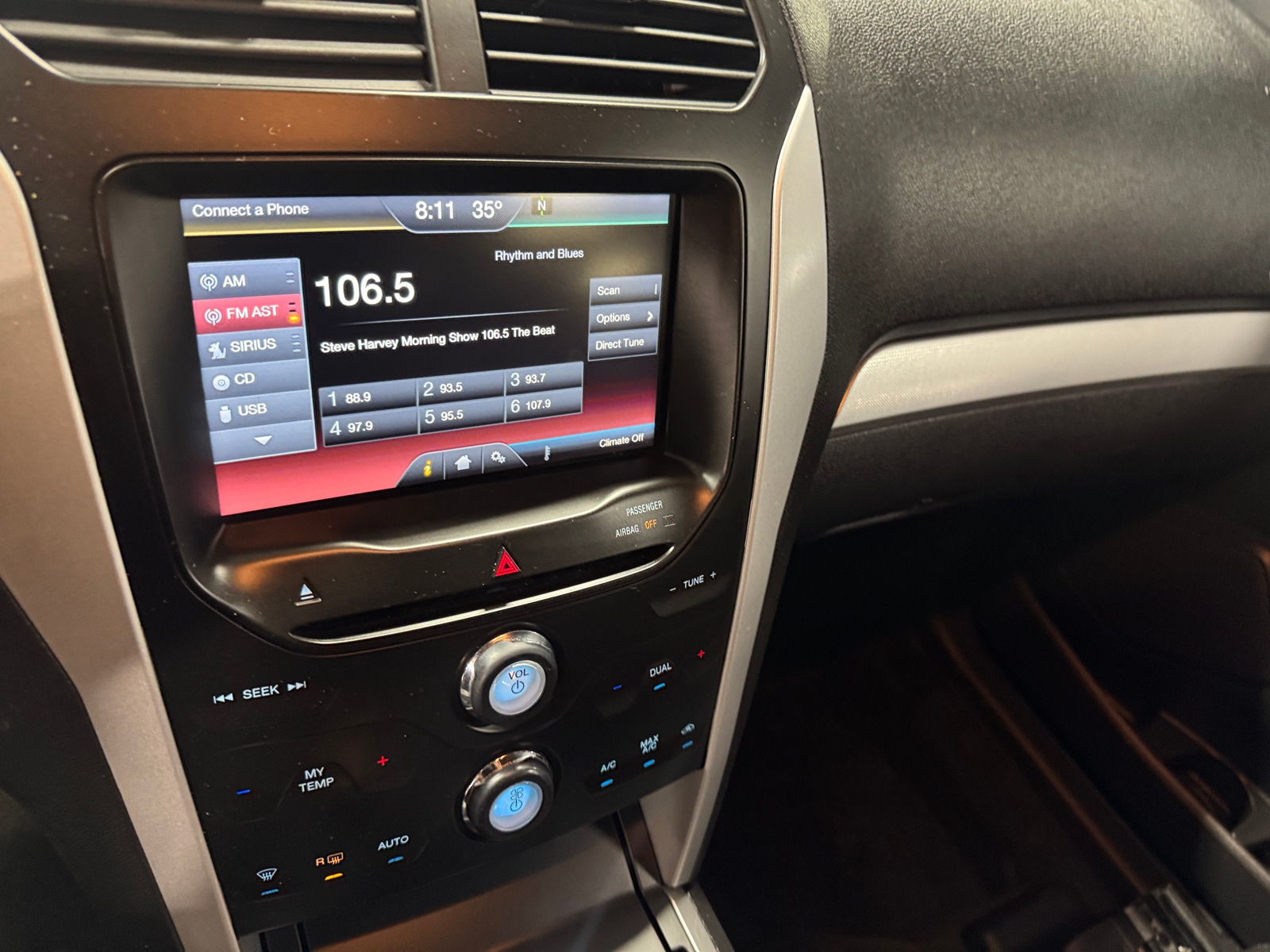 Thumbnail: 2014 Ford Explorer - 4