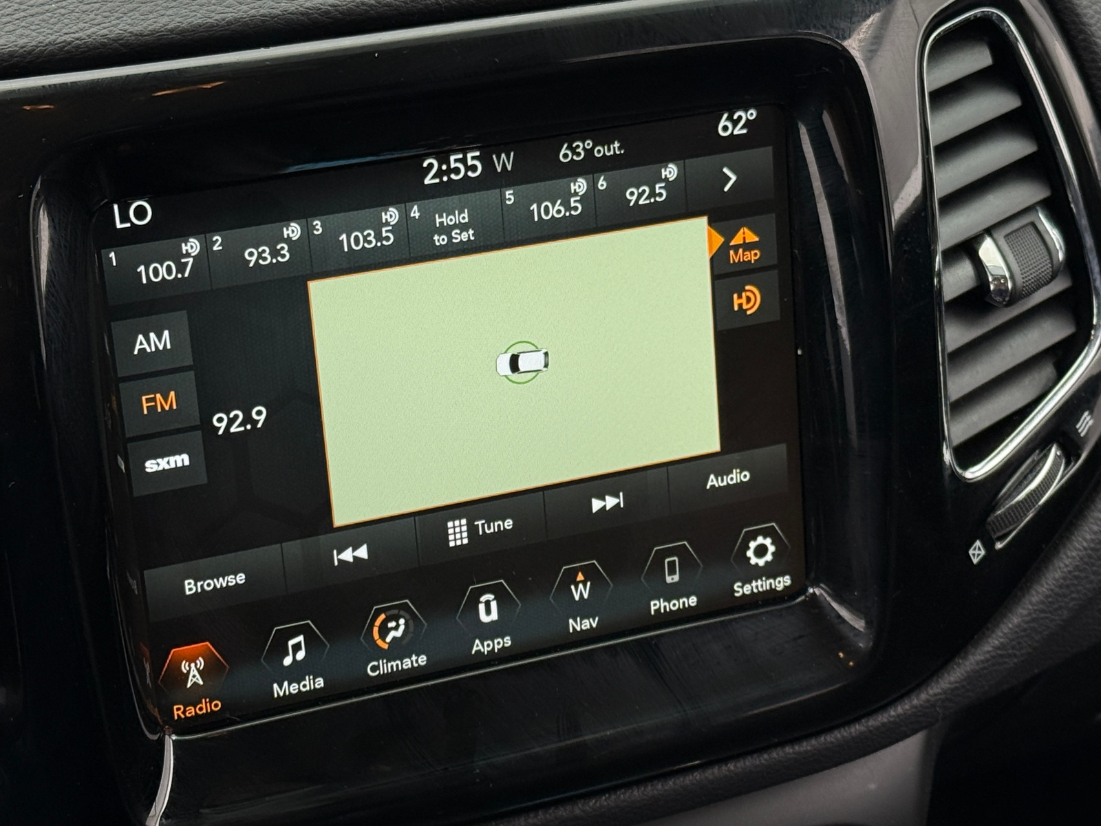 Thumbnail: 2018 Jeep Compass - 3