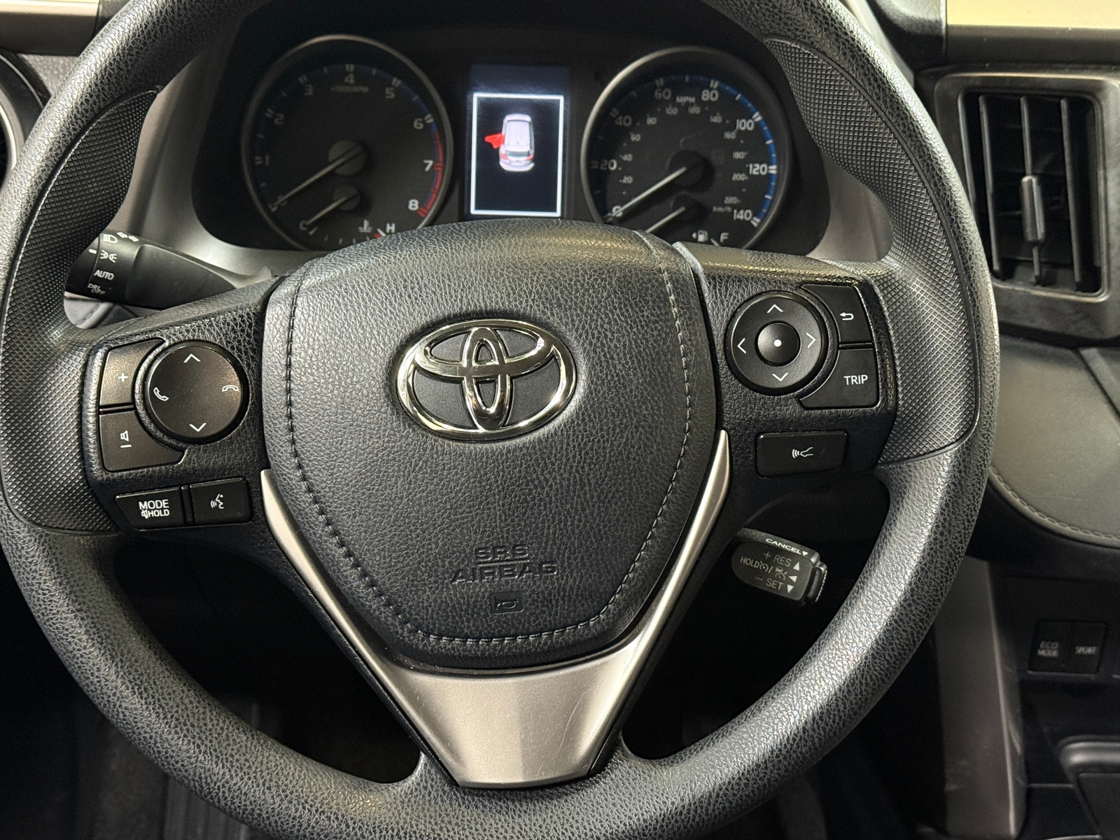 Thumbnail: 2018 Toyota RAV4 - 5