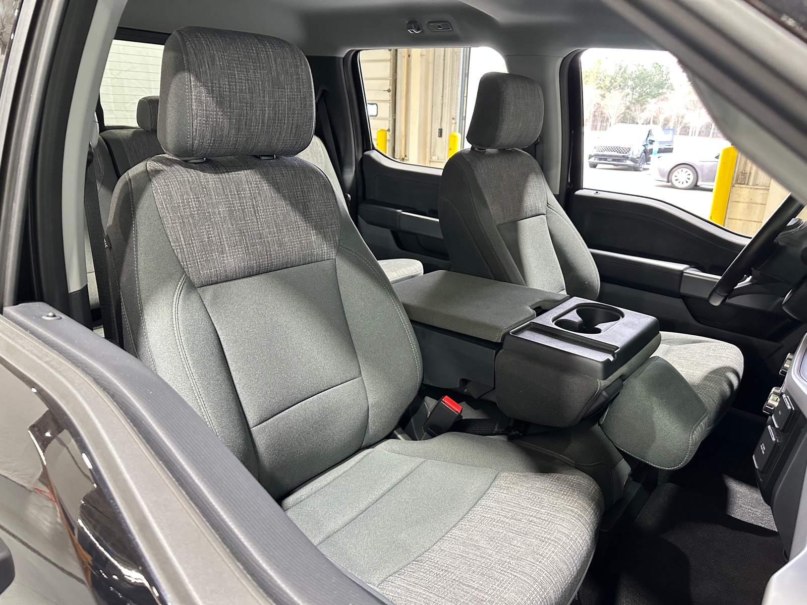 Thumbnail: 2023 Ford Econoline - 2