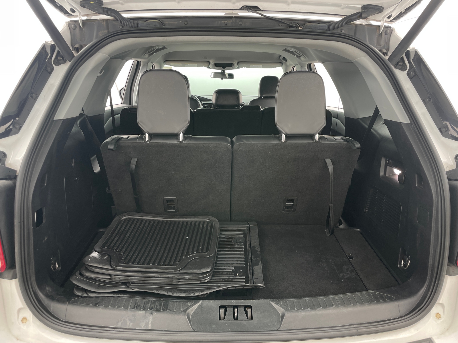 Thumbnail: 2022 Ford Explorer - 7