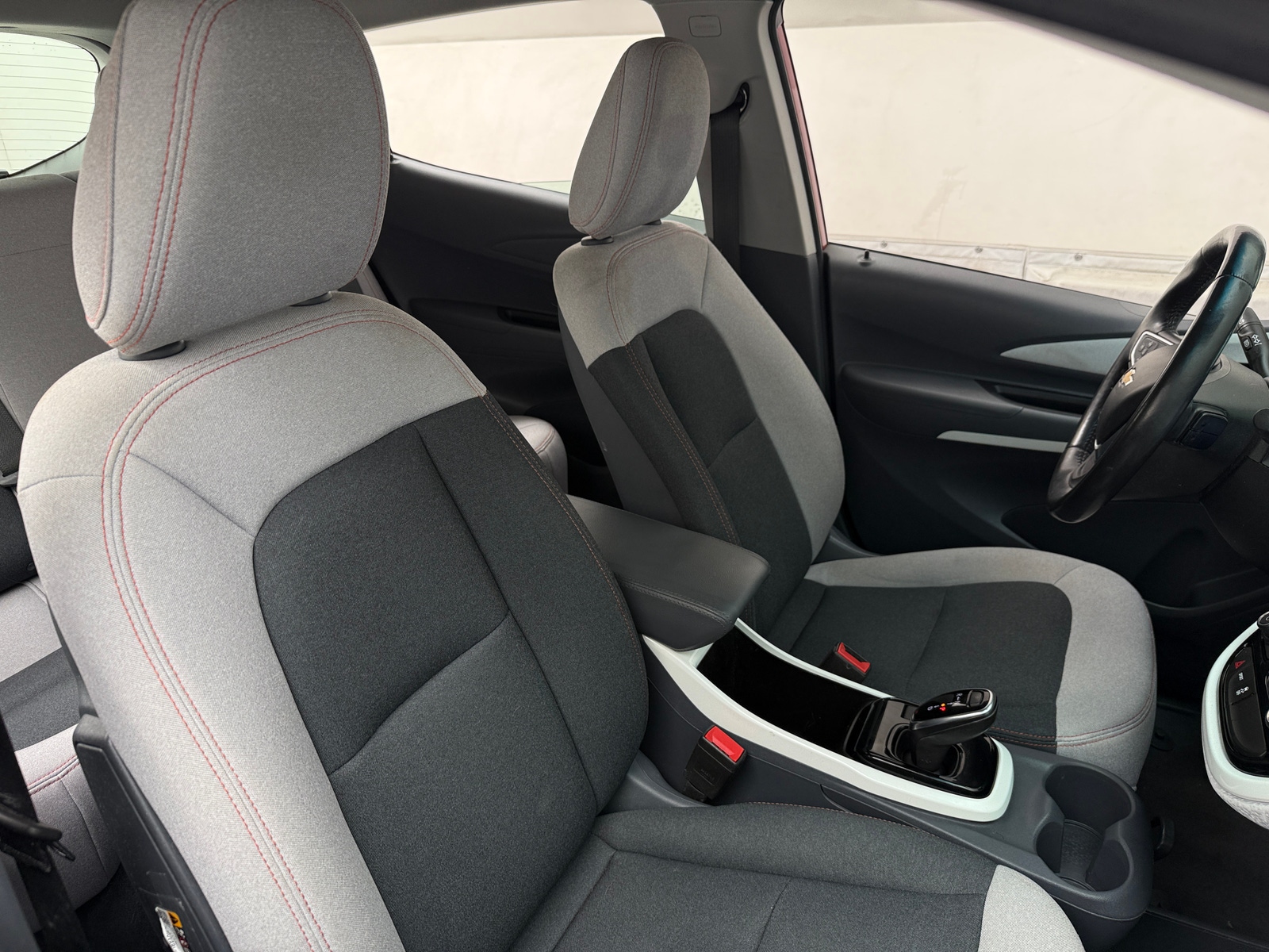 Thumbnail: 2020 Chevrolet Bolt EV - 2