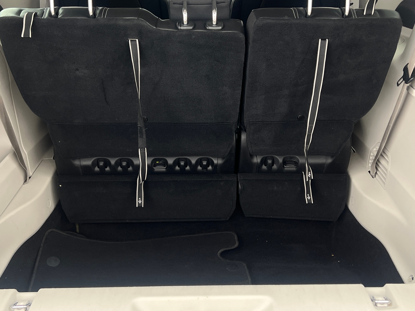 Thumbnail: 2022 Chrysler Pacifica - 6