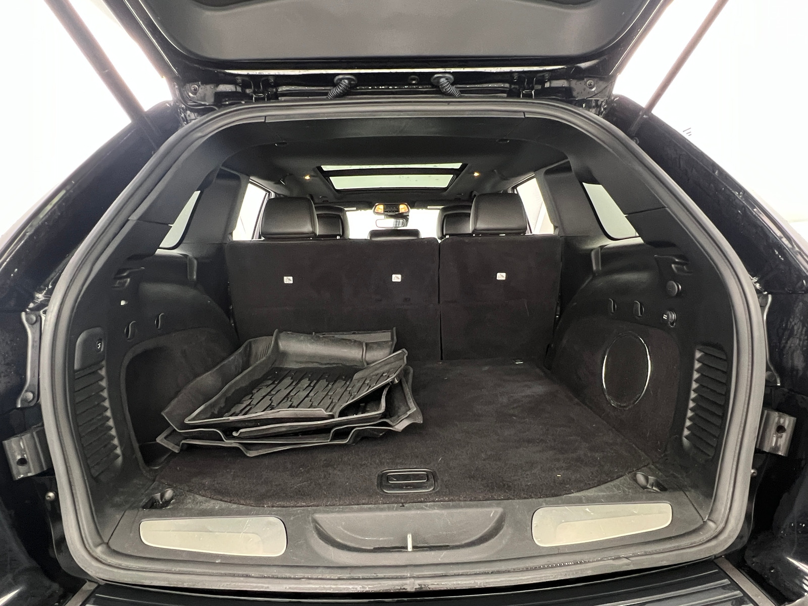 Thumbnail: 2019 Jeep Grand Cherokee - 6