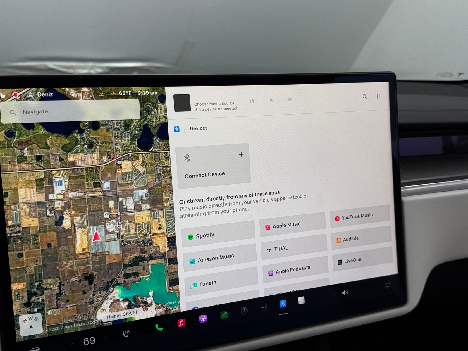 Thumbnail: 2022 Tesla Model S - 3