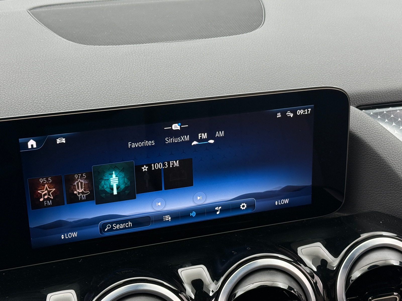 Thumbnail: 2025 Mercedes-Benz GLA - 3