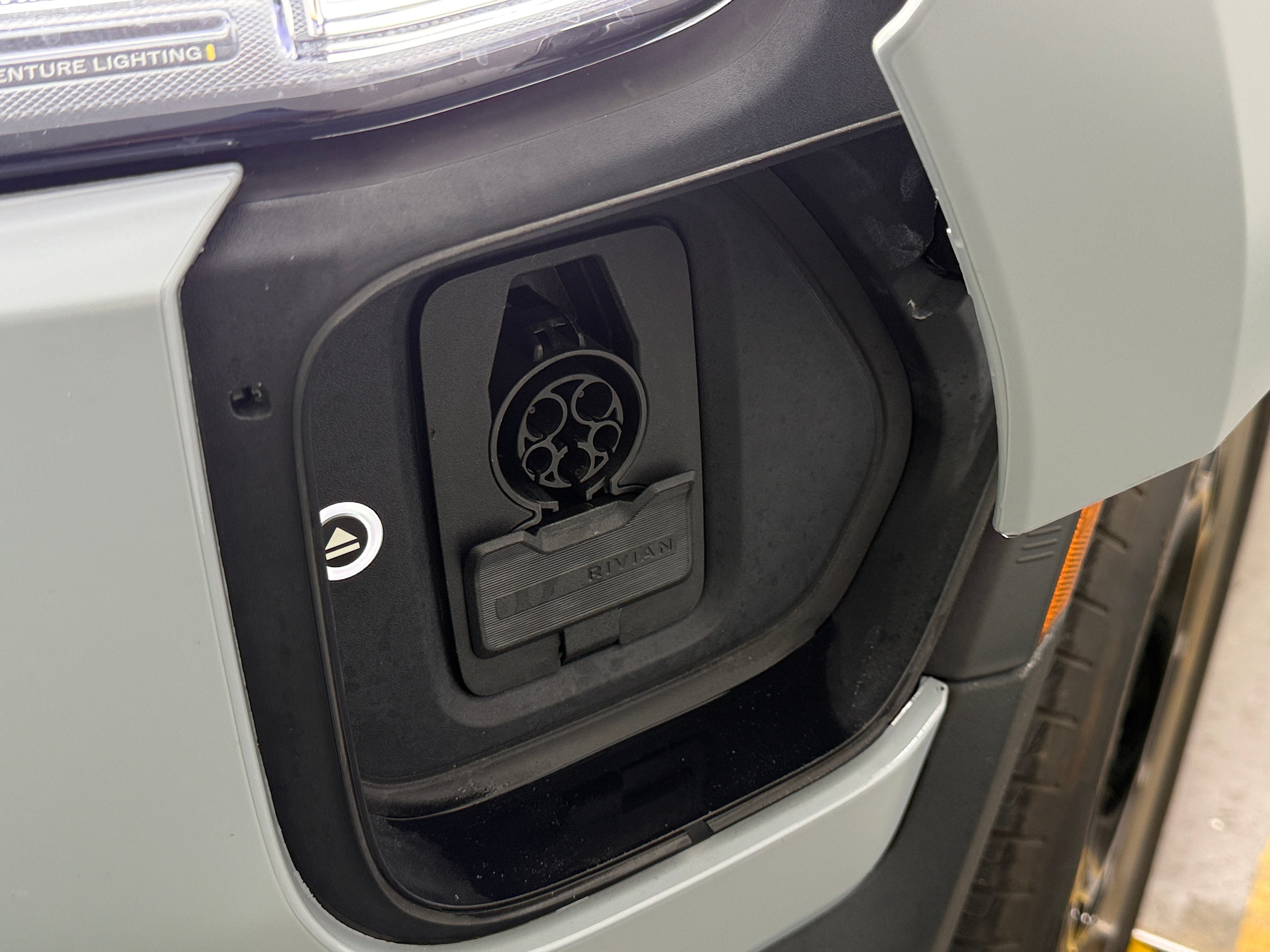 Used 2025 Rivian R1S Adventure with VIN 7PDSGBBA6SN051605 for sale in Auburn, WA
