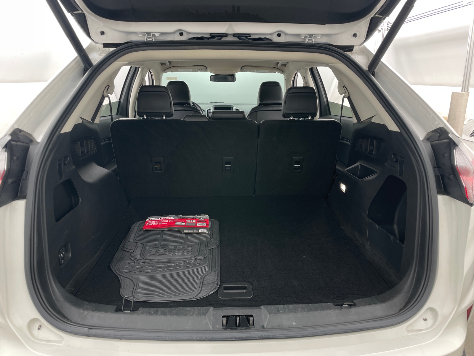 Thumbnail: 2023 Ford Edge - 6