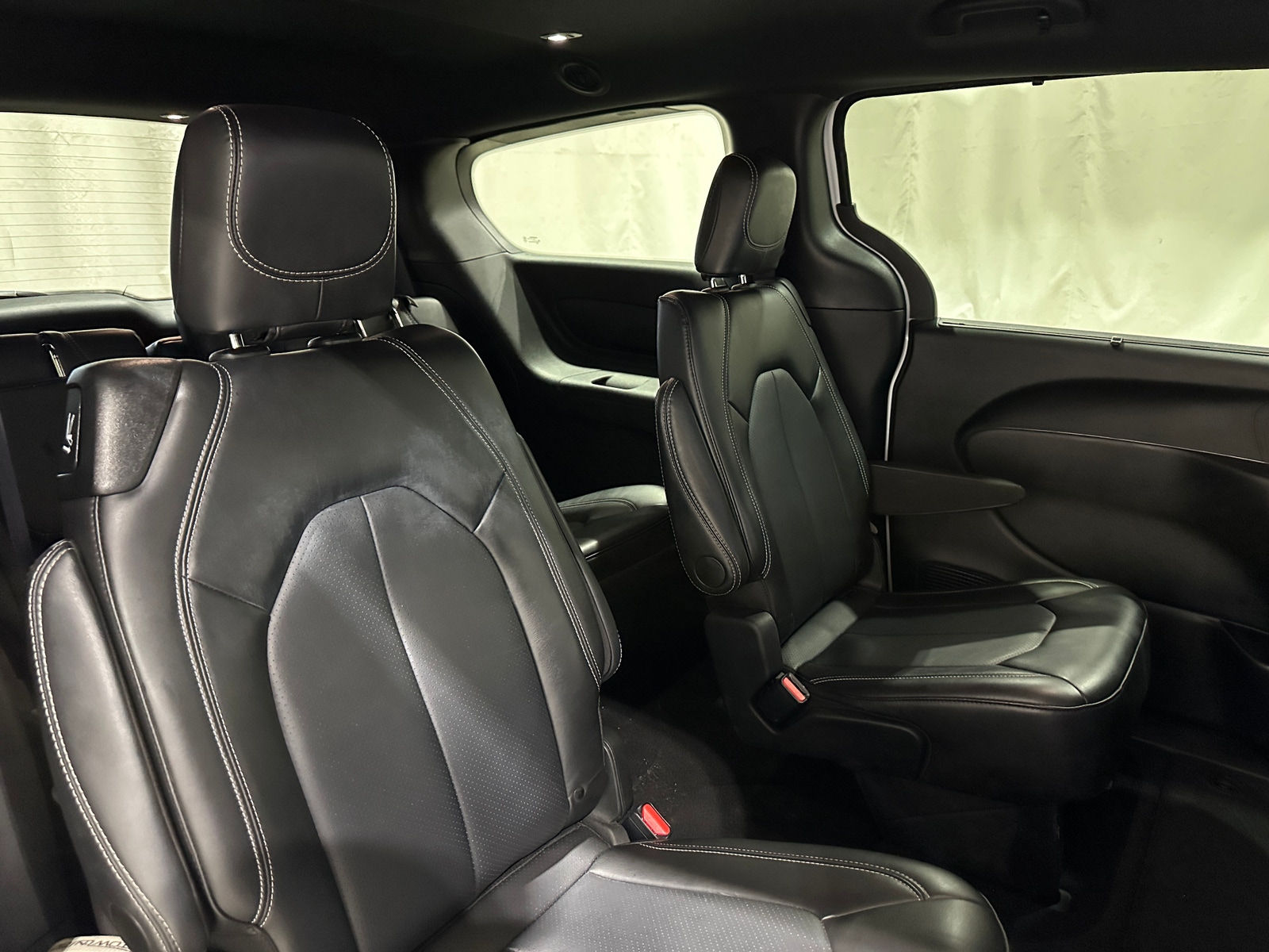 Thumbnail: 2025 Chrysler Pacifica - 5