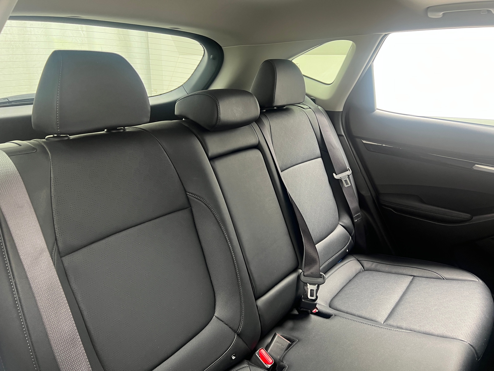 Thumbnail: 2023 Kia Seltos - 6