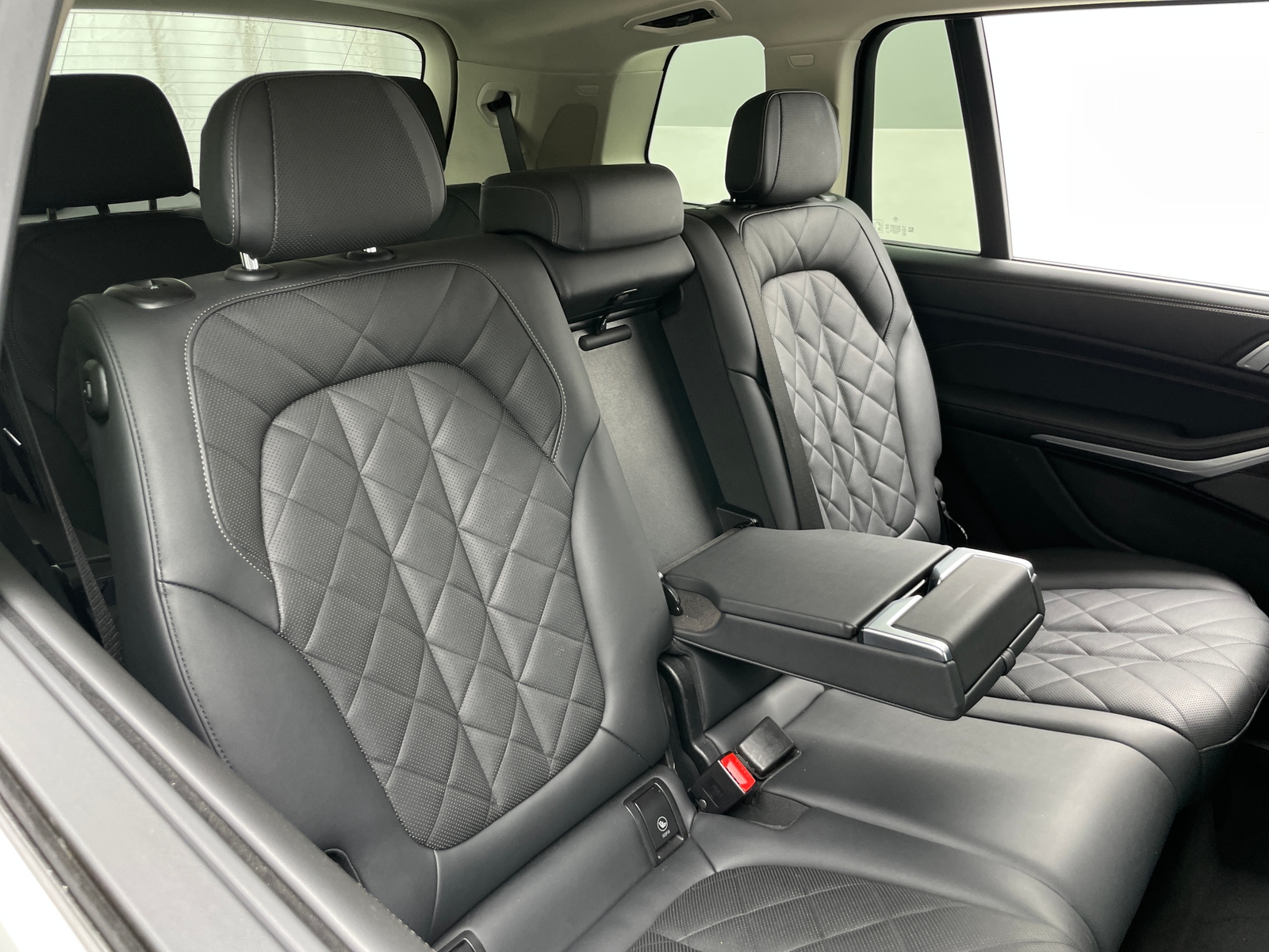 Thumbnail: 2024 BMW X7 - 5