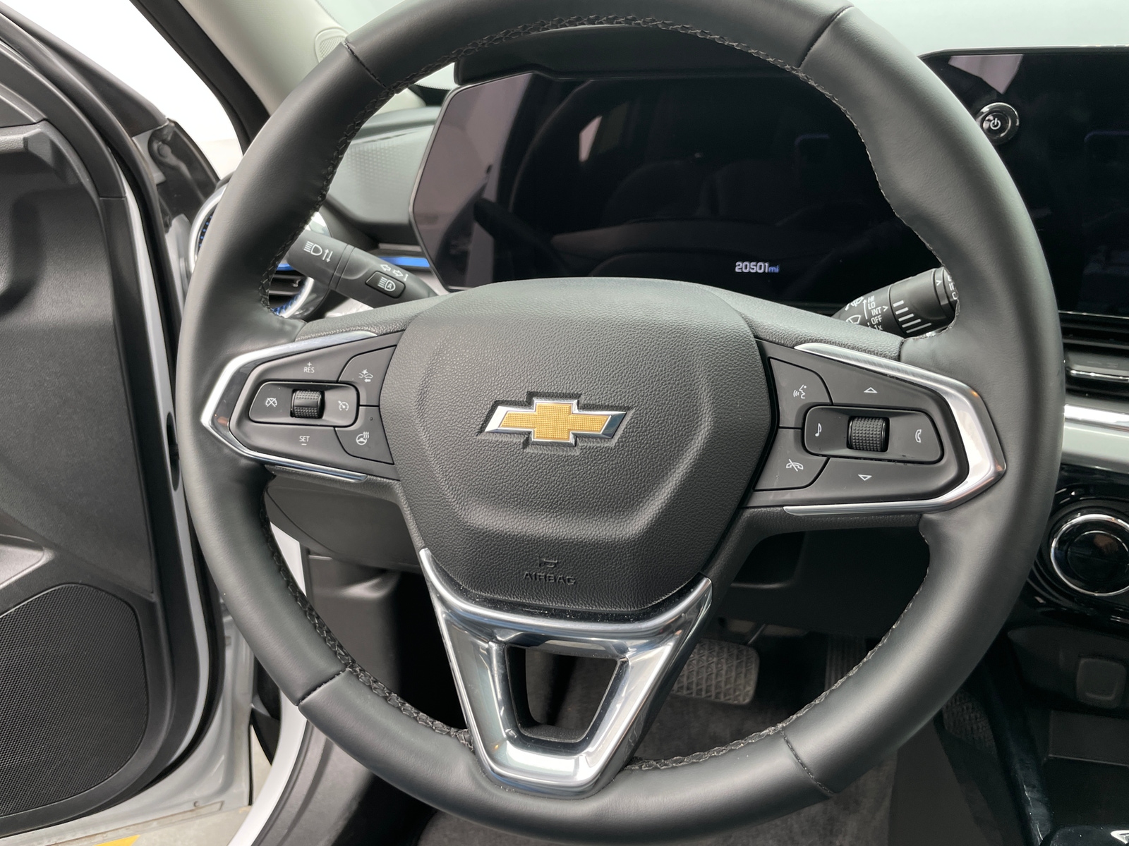 Thumbnail: 2025 Chevrolet Trax - 5