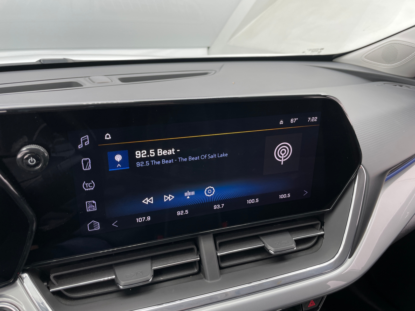 Thumbnail: 2025 Chevrolet Trax - 4