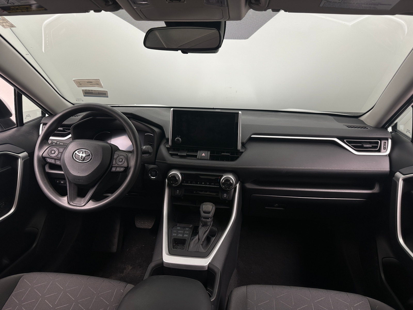 Thumbnail: 2023 Toyota RAV4 - 3