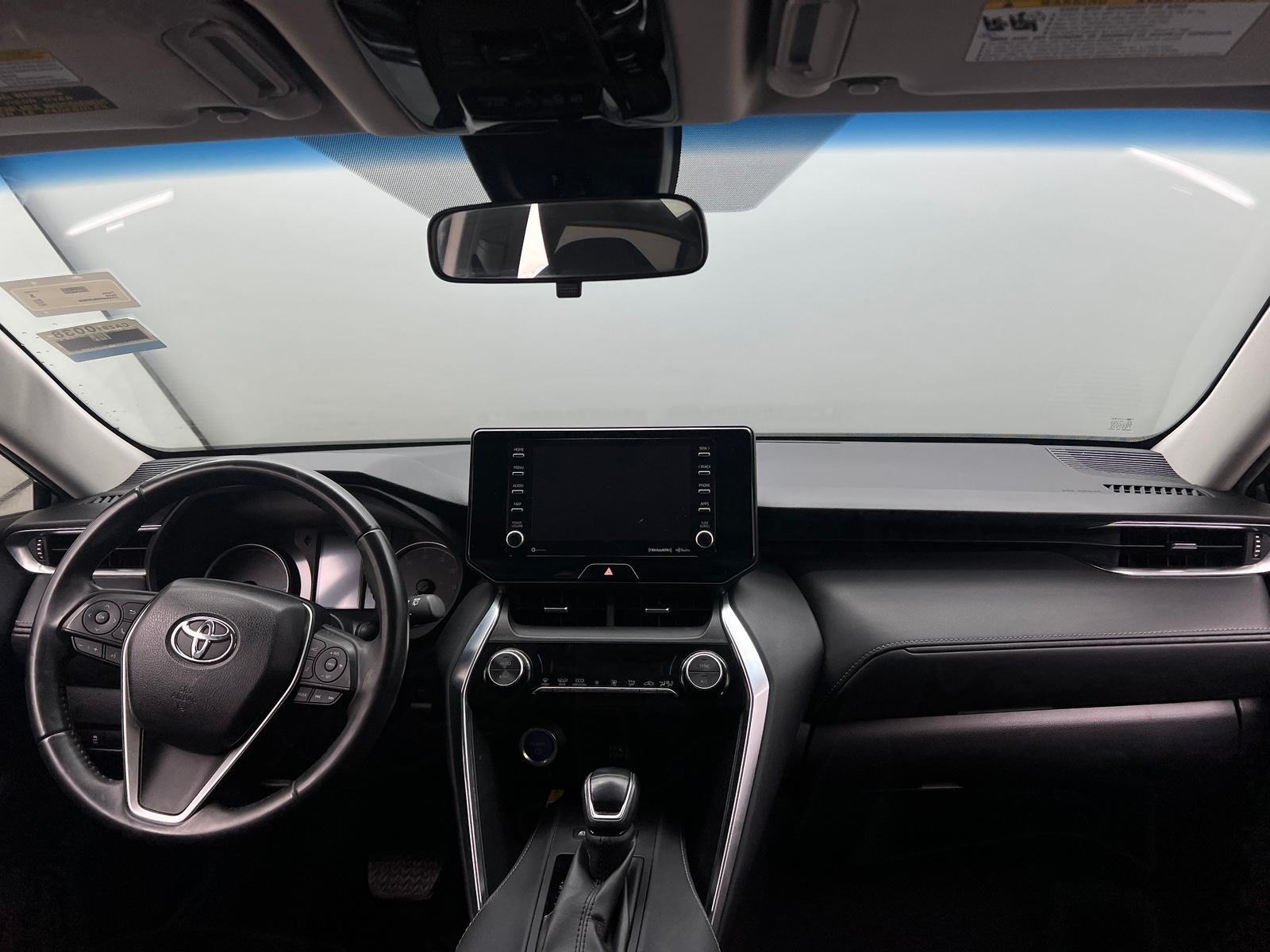 Thumbnail: 2021 Toyota Venza - 3