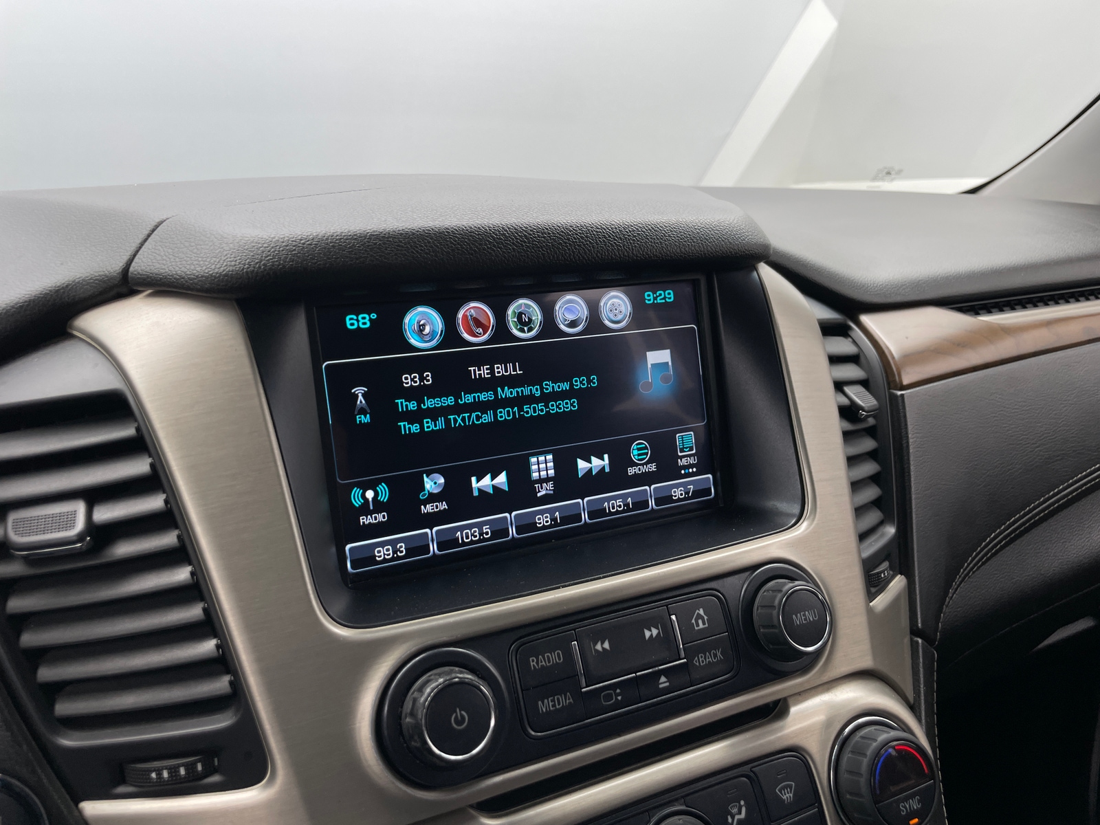 Thumbnail: 2020 GMC Yukon - 3