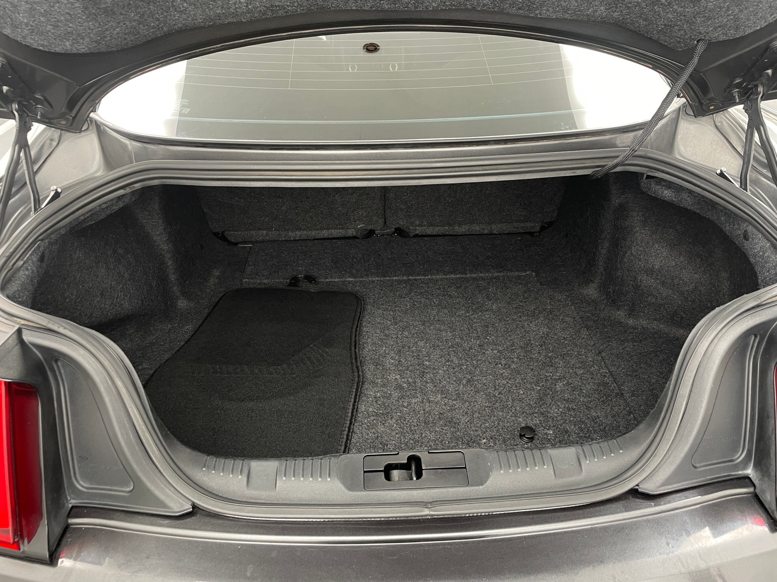 Thumbnail: 2015 Ford Mustang - 6