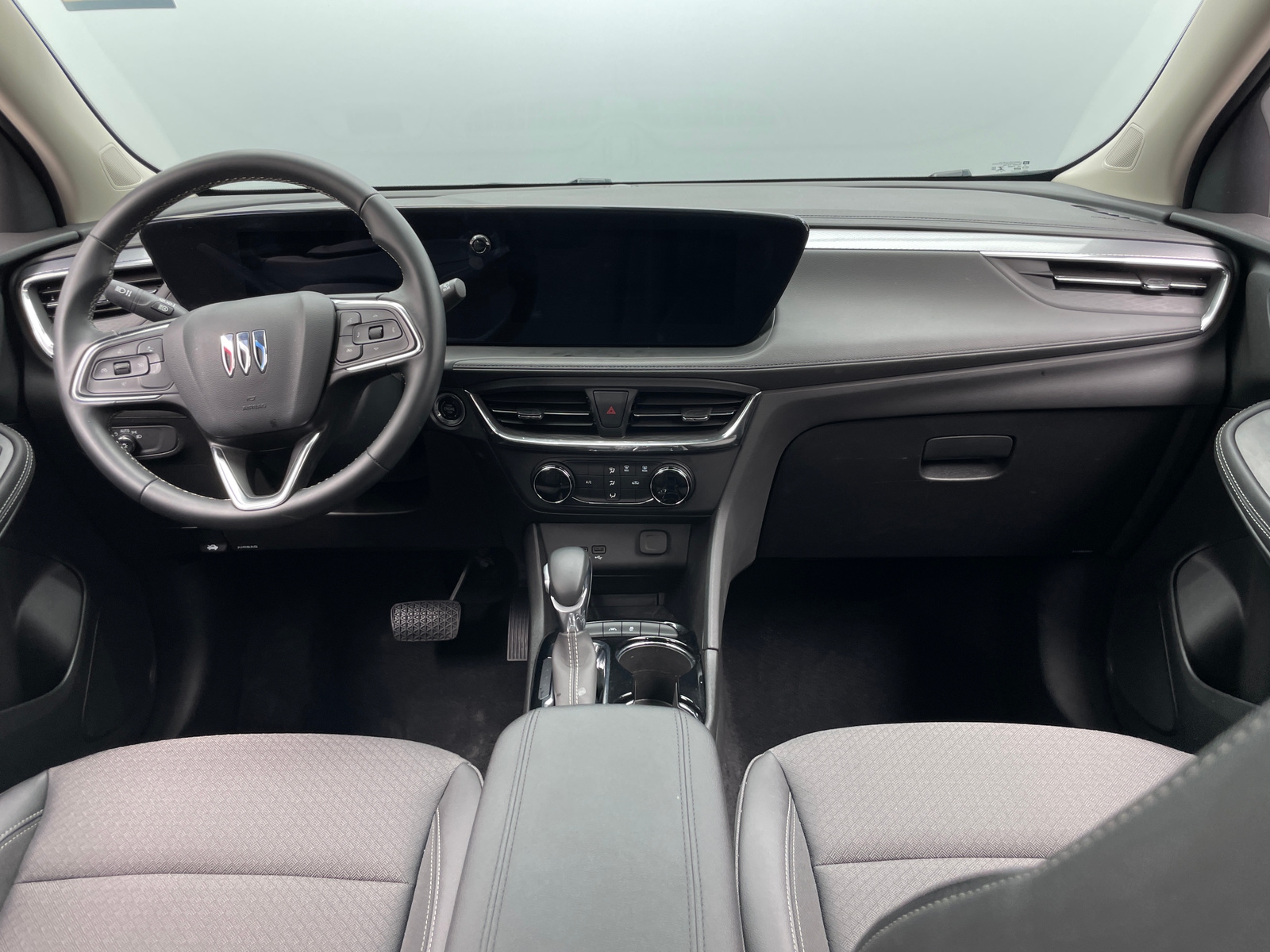 Thumbnail: 2025 Buick Encore GX - 2