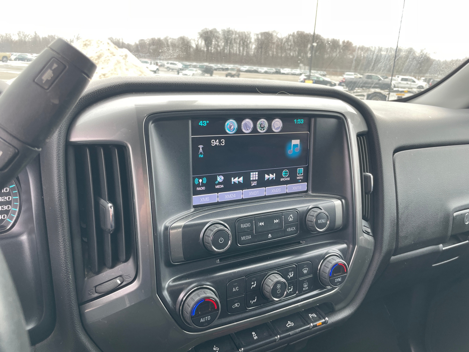 Thumbnail: 2017 Chevrolet Silverado 3500 - 4