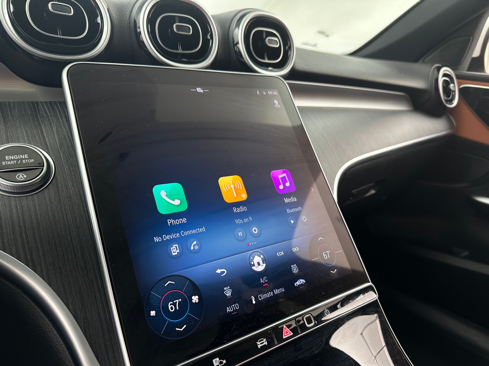 Thumbnail: 2025 Mercedes-Benz C-Class - 3