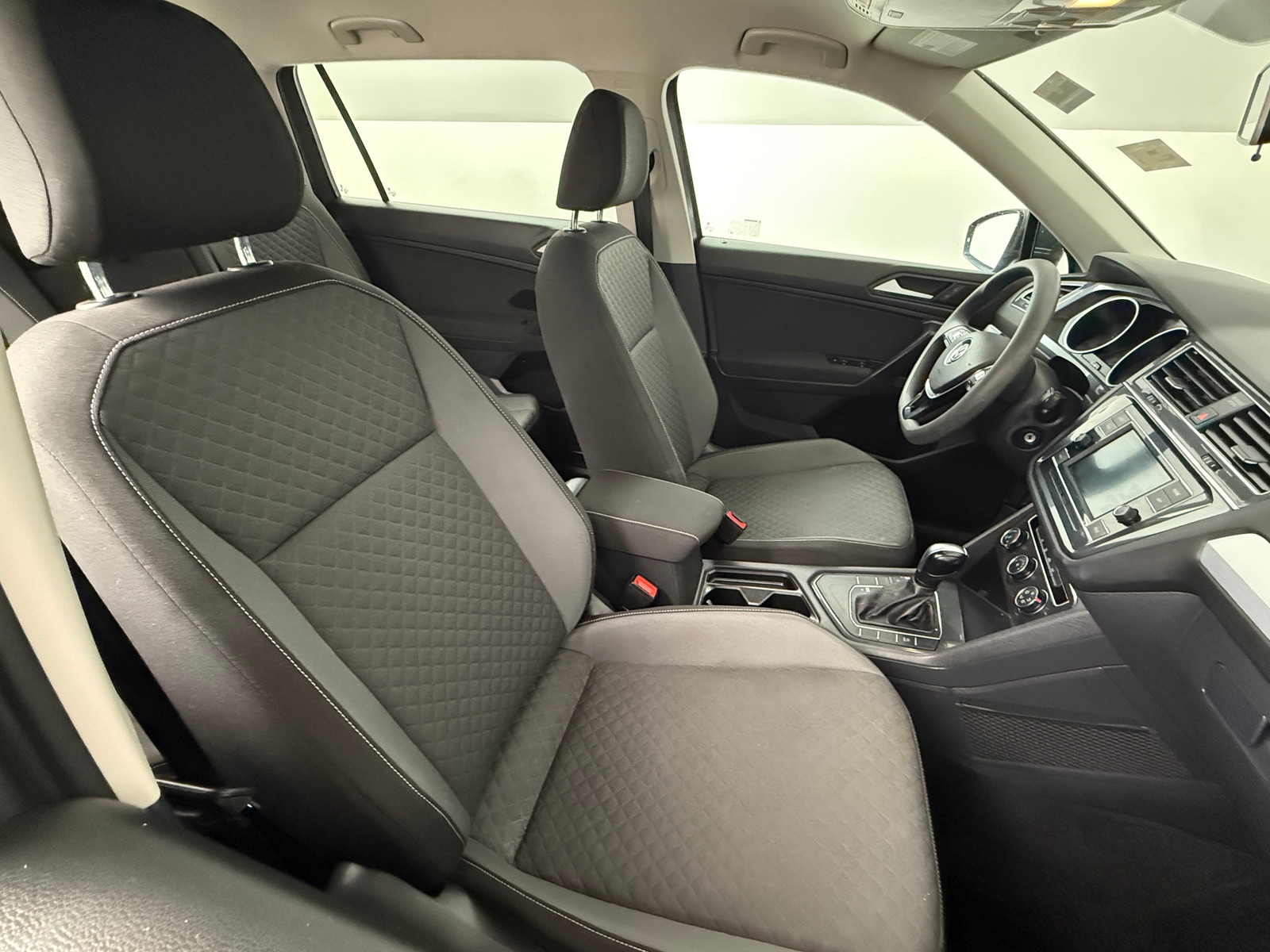 Thumbnail: 2021 Volkswagen Tiguan - 2