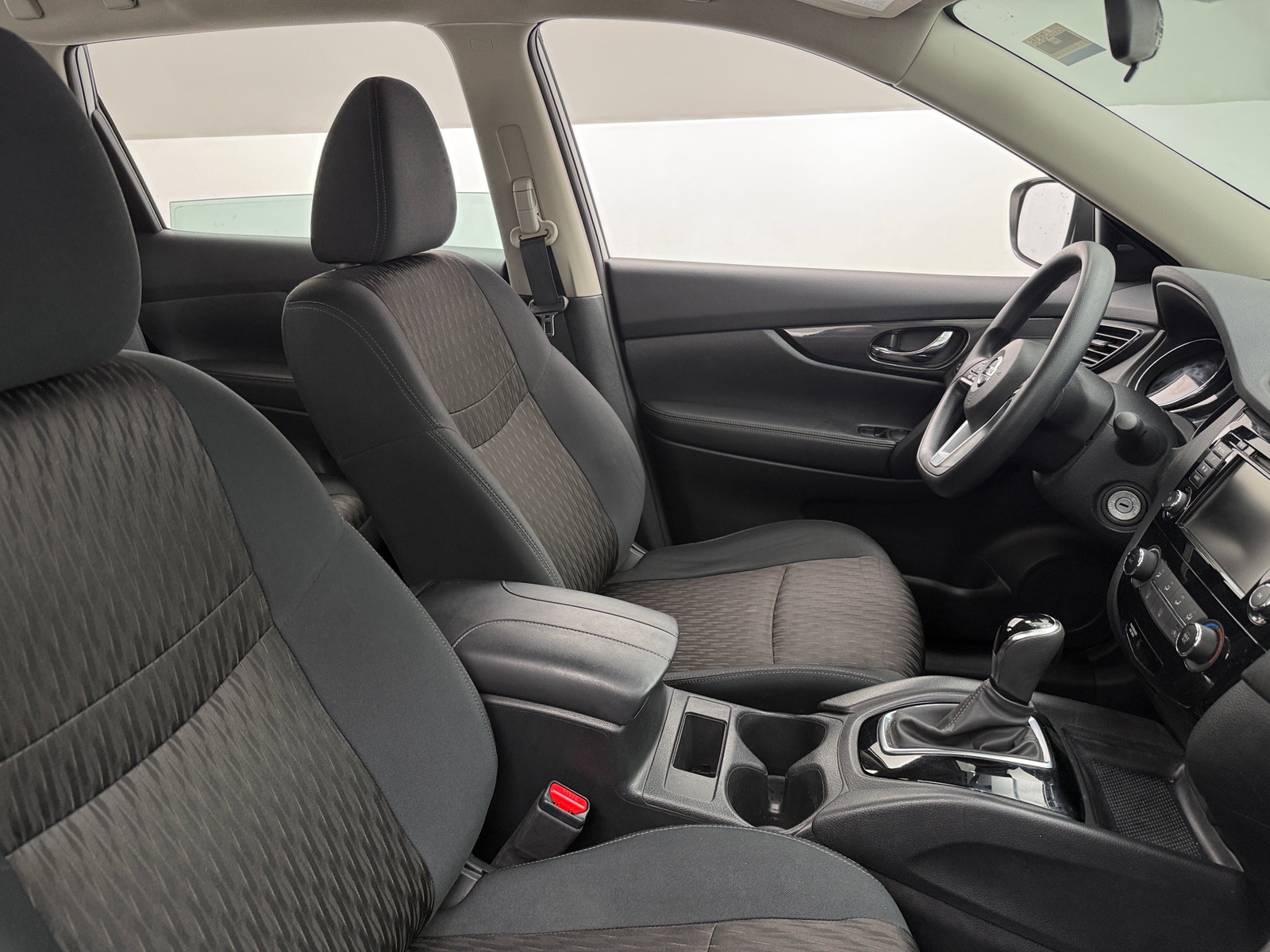 Thumbnail: 2018 Nissan Rogue - 2