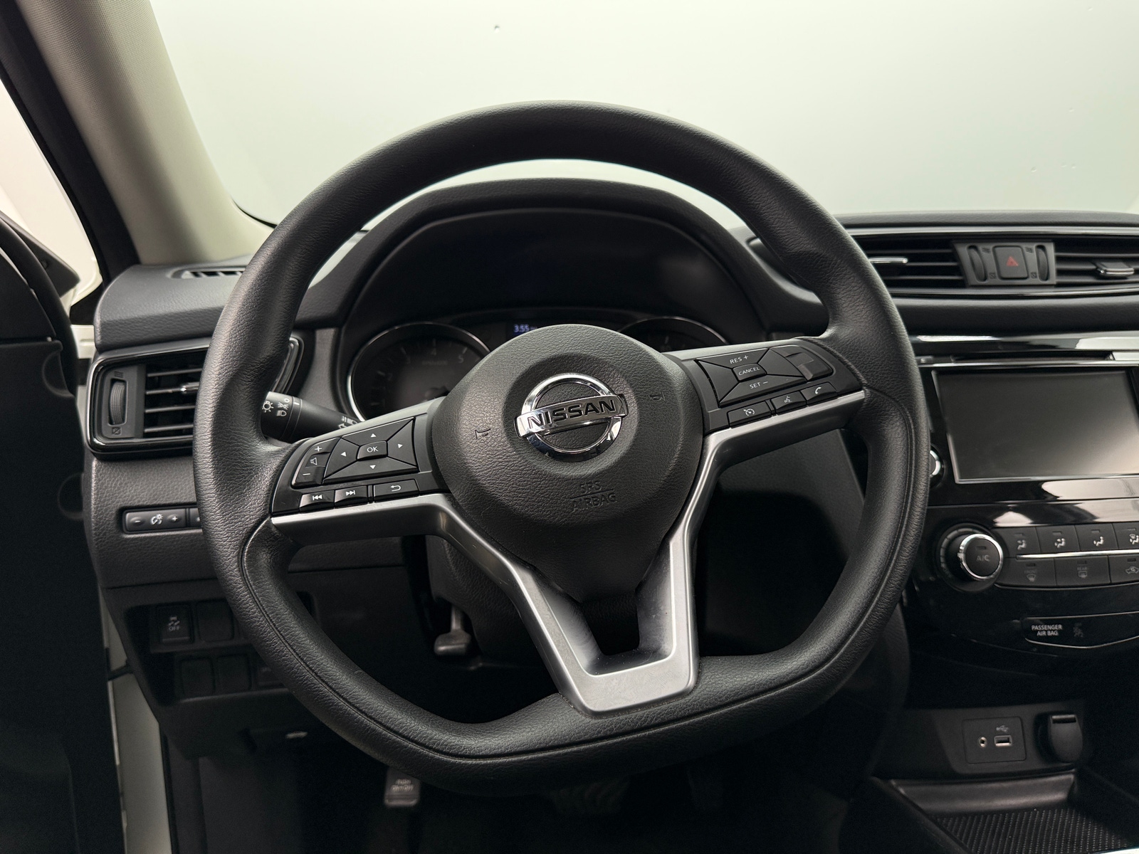 Thumbnail: 2018 Nissan Rogue - 5