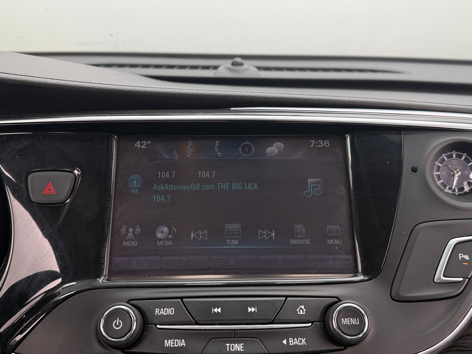 Thumbnail: 2017 Buick Envision - 3