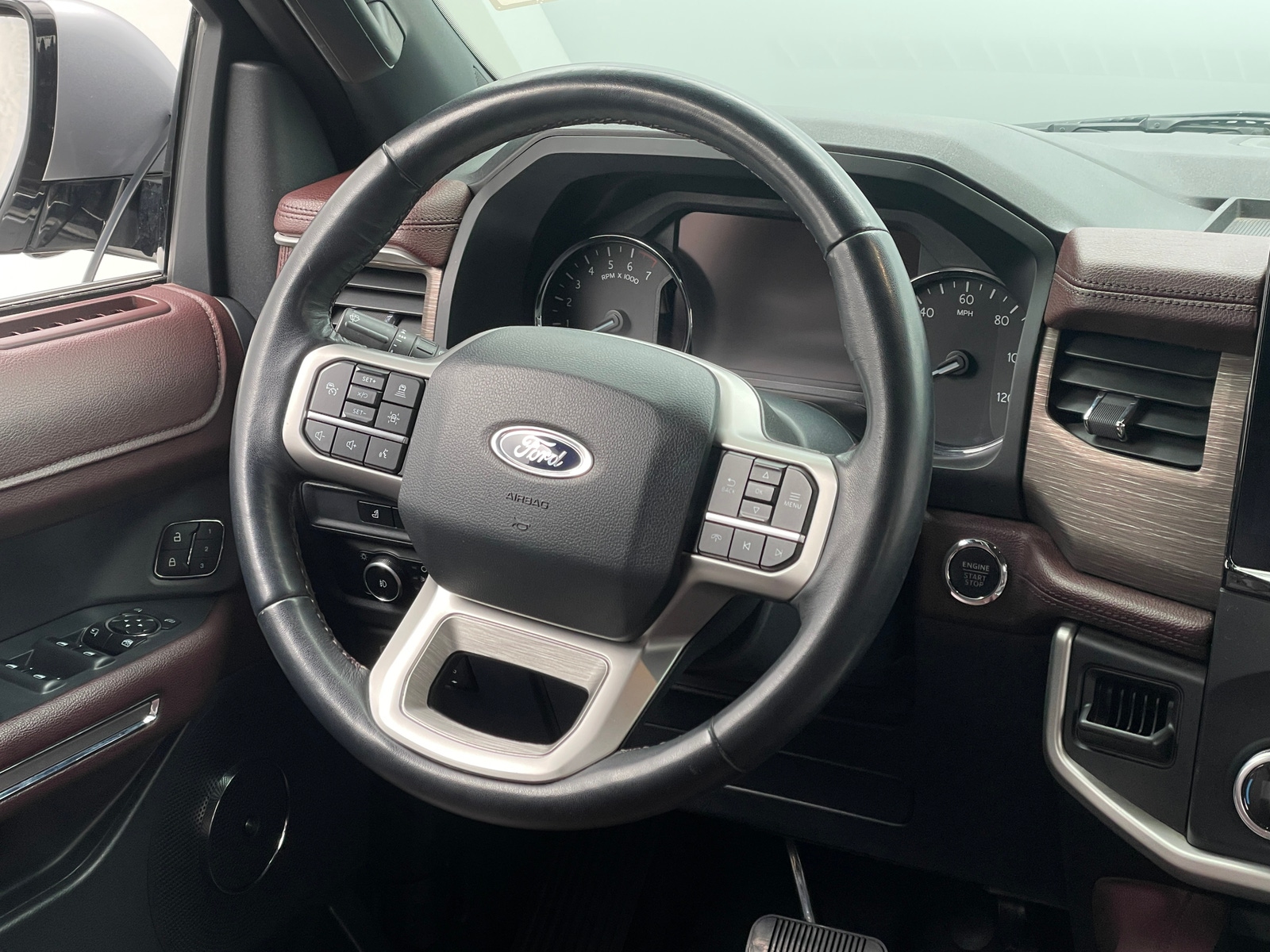 Thumbnail: 2024 Ford Expedition MAX - 4