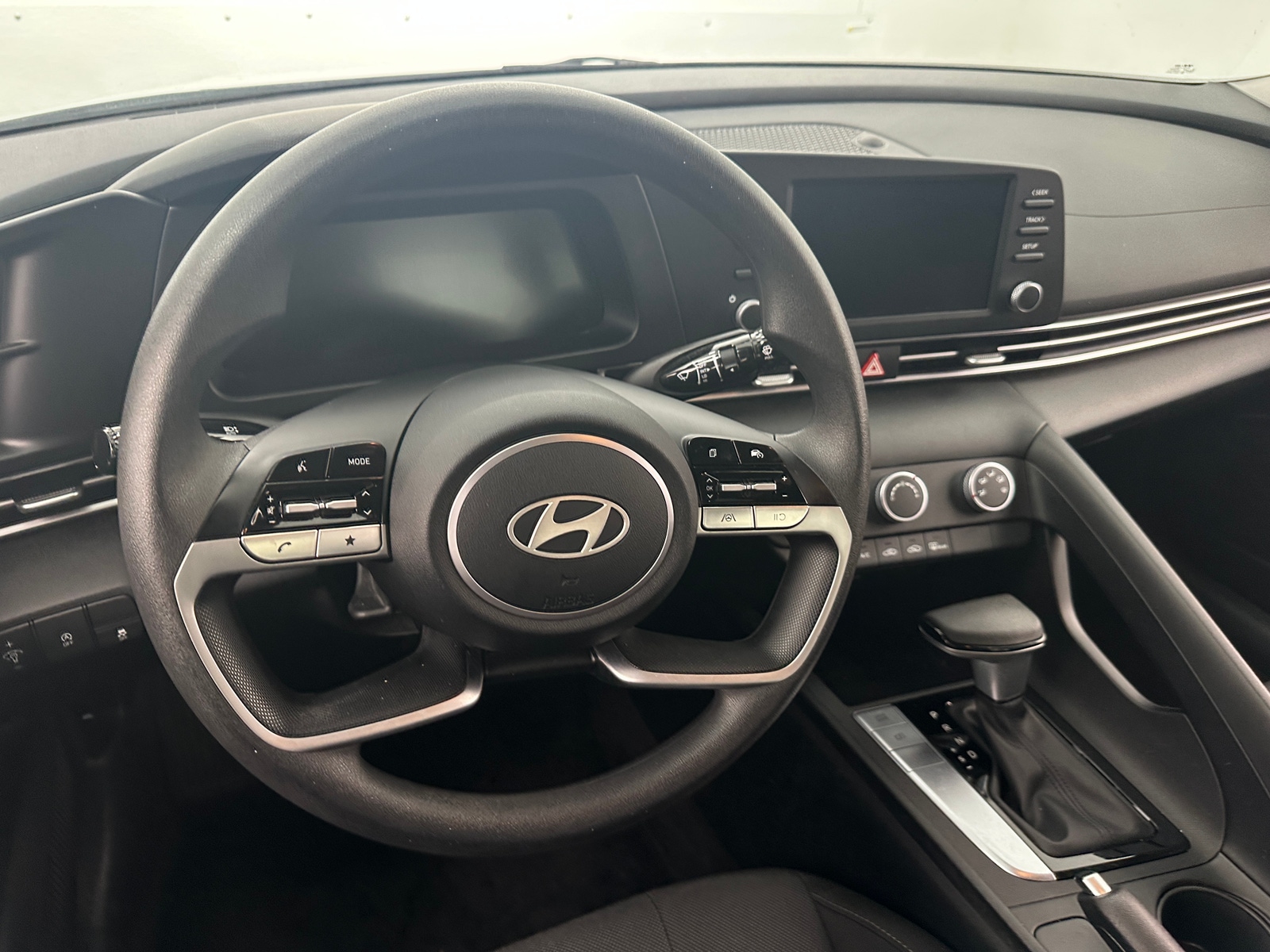 Thumbnail: 2025 Hyundai Elantra - 5