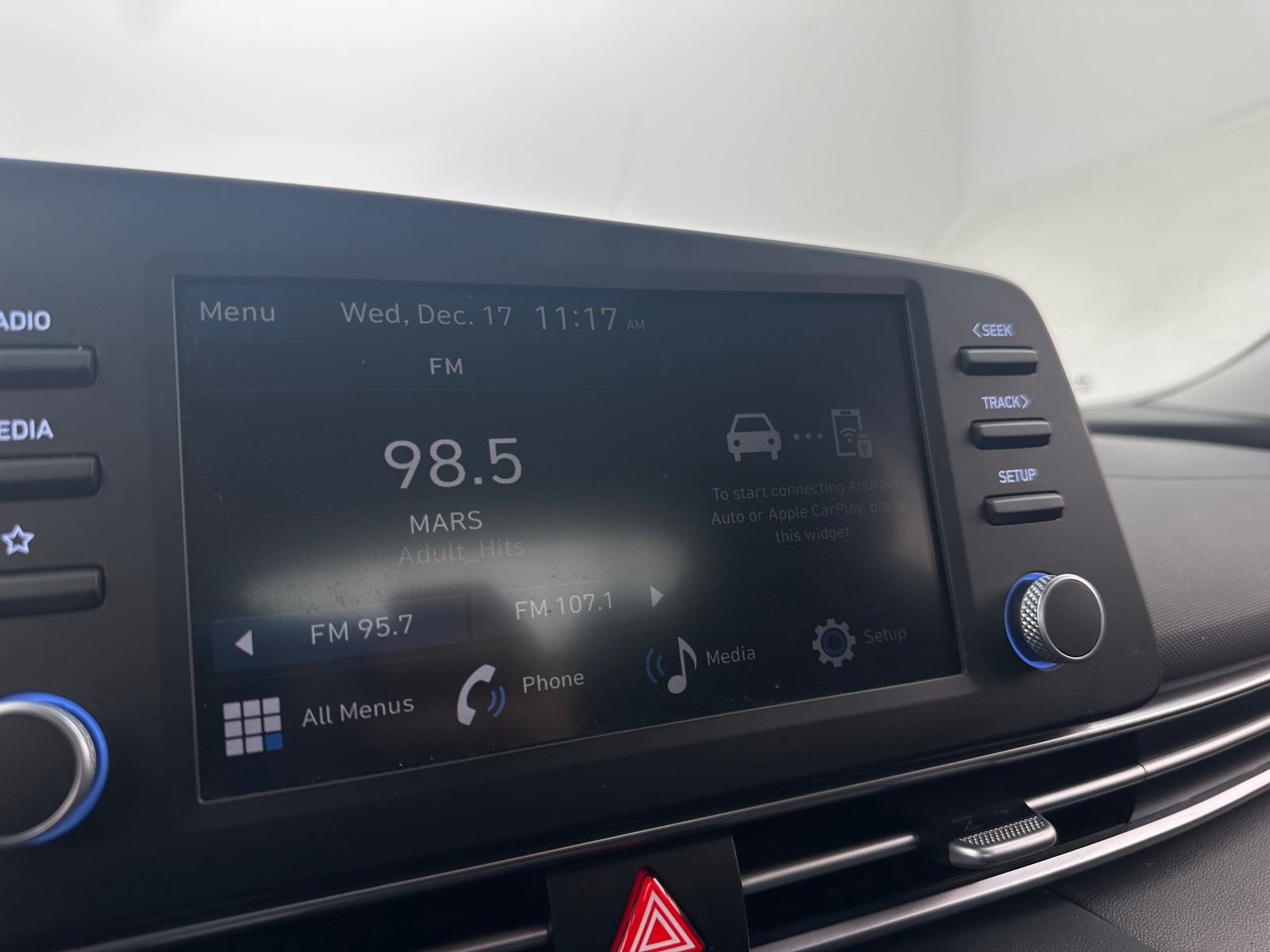 Thumbnail: 2025 Hyundai Elantra - 4