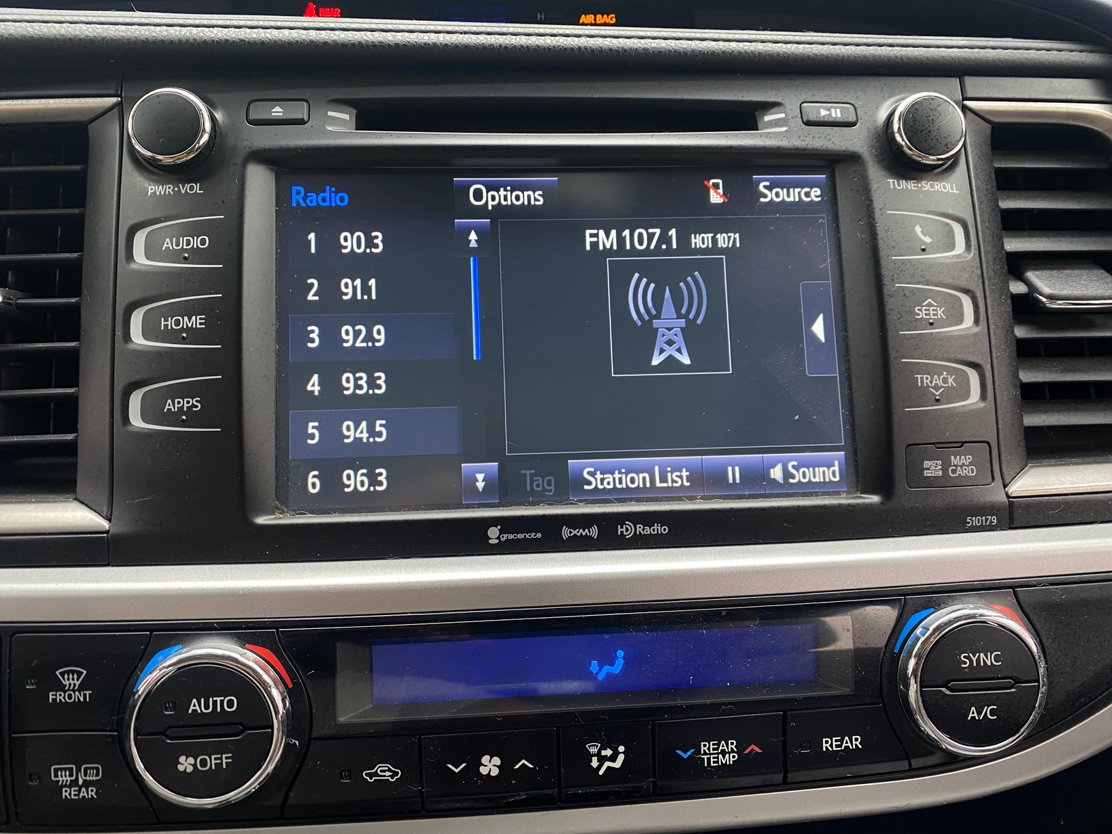 Thumbnail: 2017 Toyota Highlander - 3